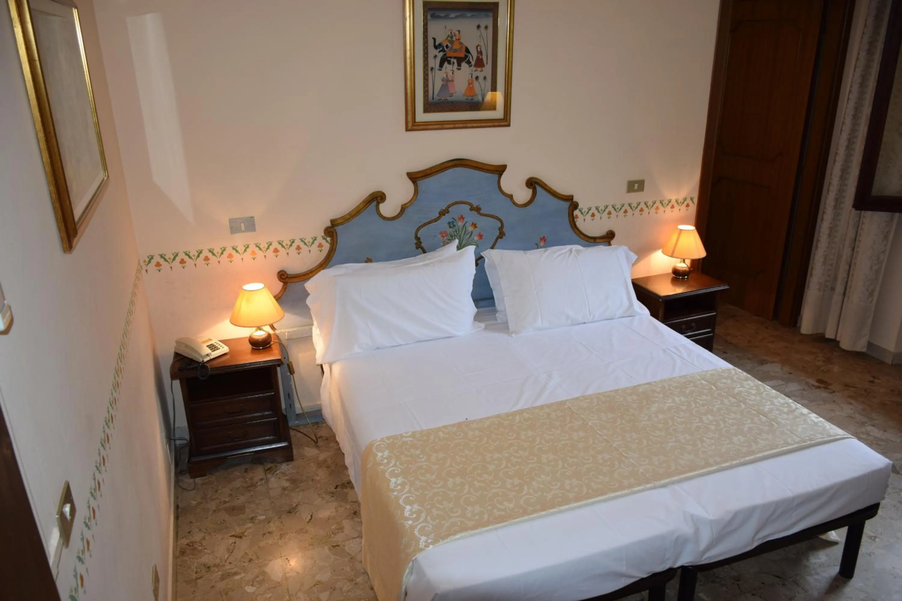 Photo of the whole room, Bed in Park Hotel Elefante