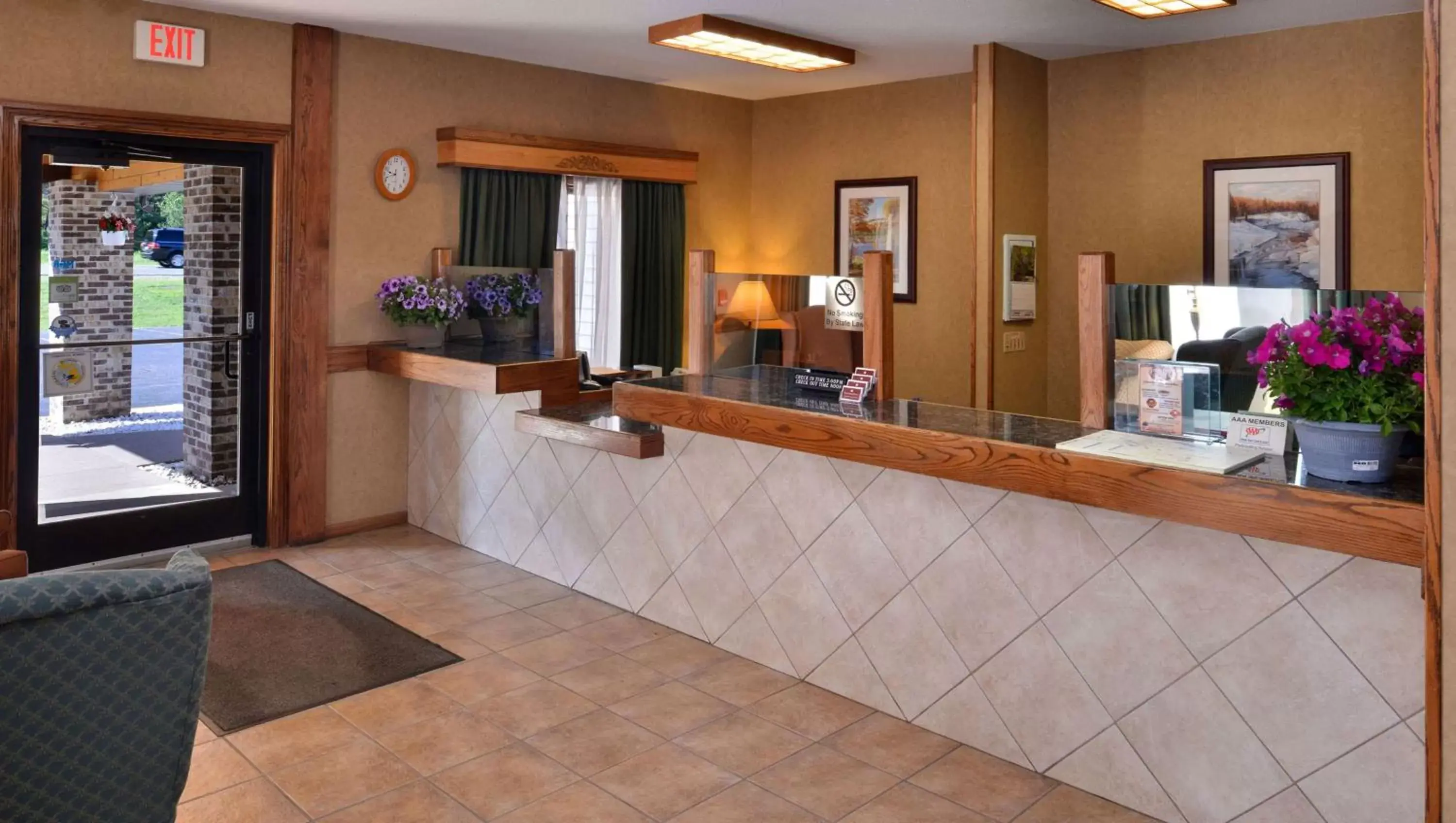 Lobby or reception, Lobby/Reception in Magnuson Hotel Country Inn