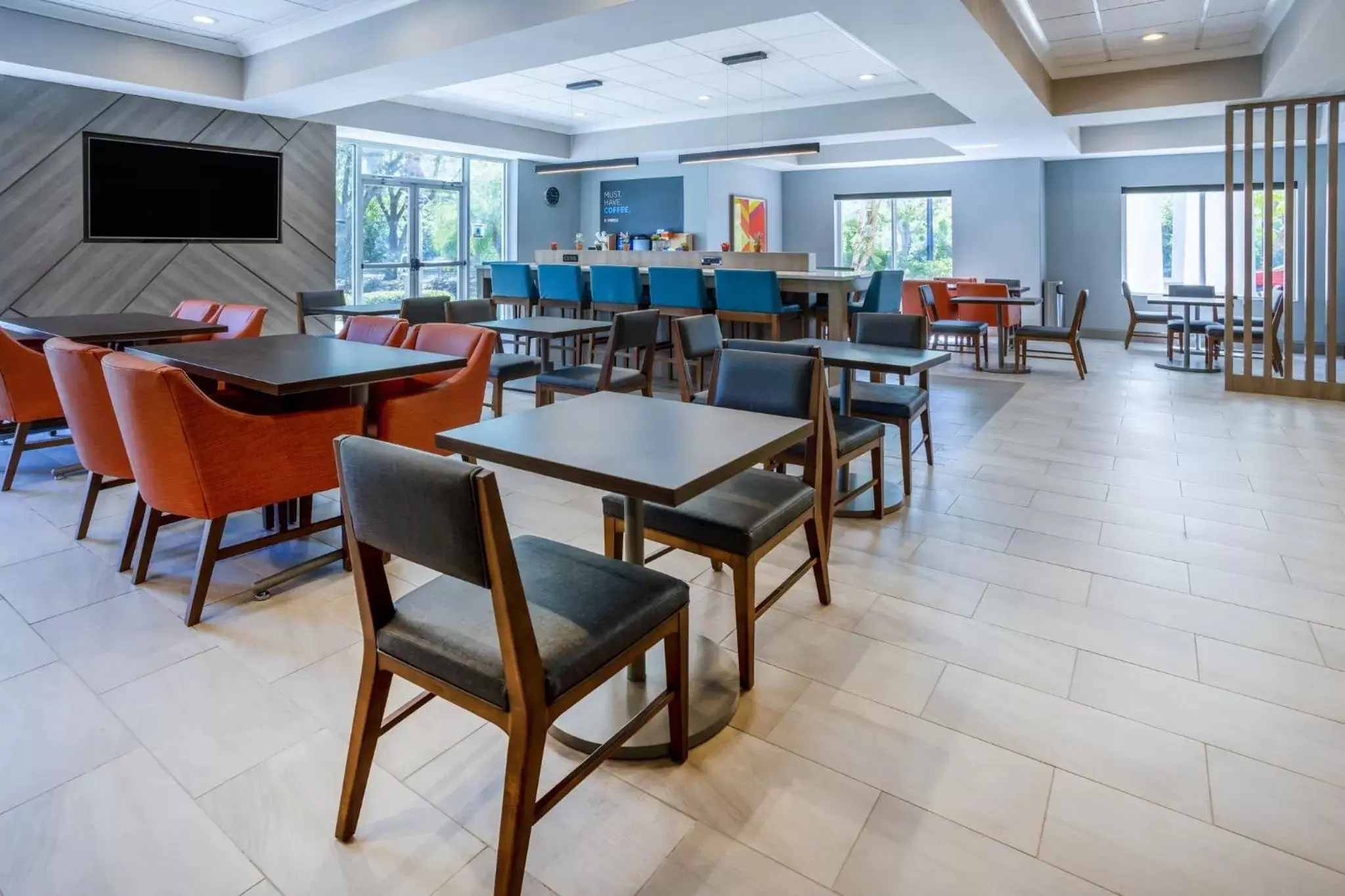 Breakfast, Restaurant/Places to Eat in Holiday Inn Express and Suites Tampa I-75 at Bruce B. Downs, an IHG Hotel