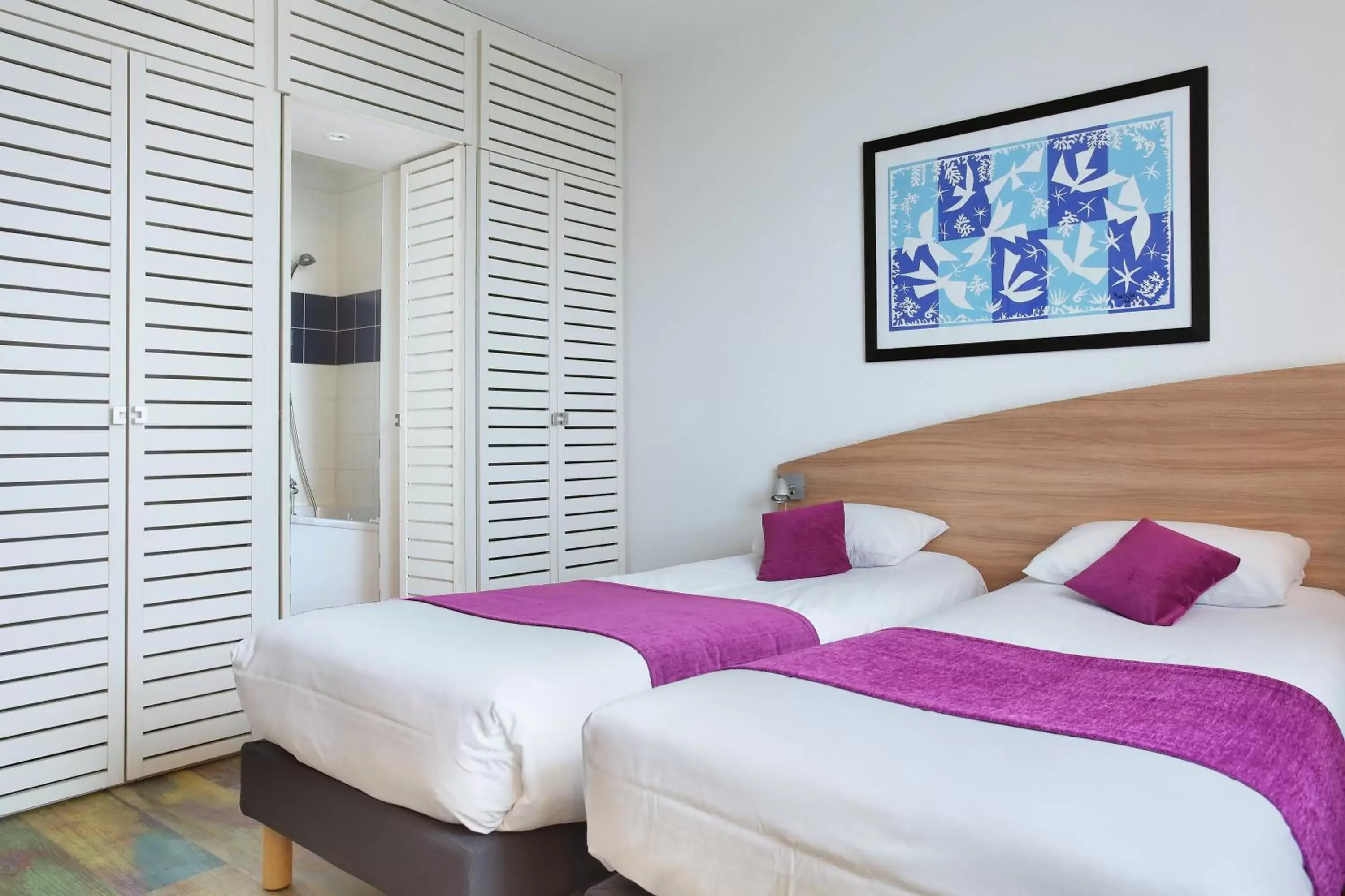 Bedroom, Bed in Suite-Home Orléans-Saran