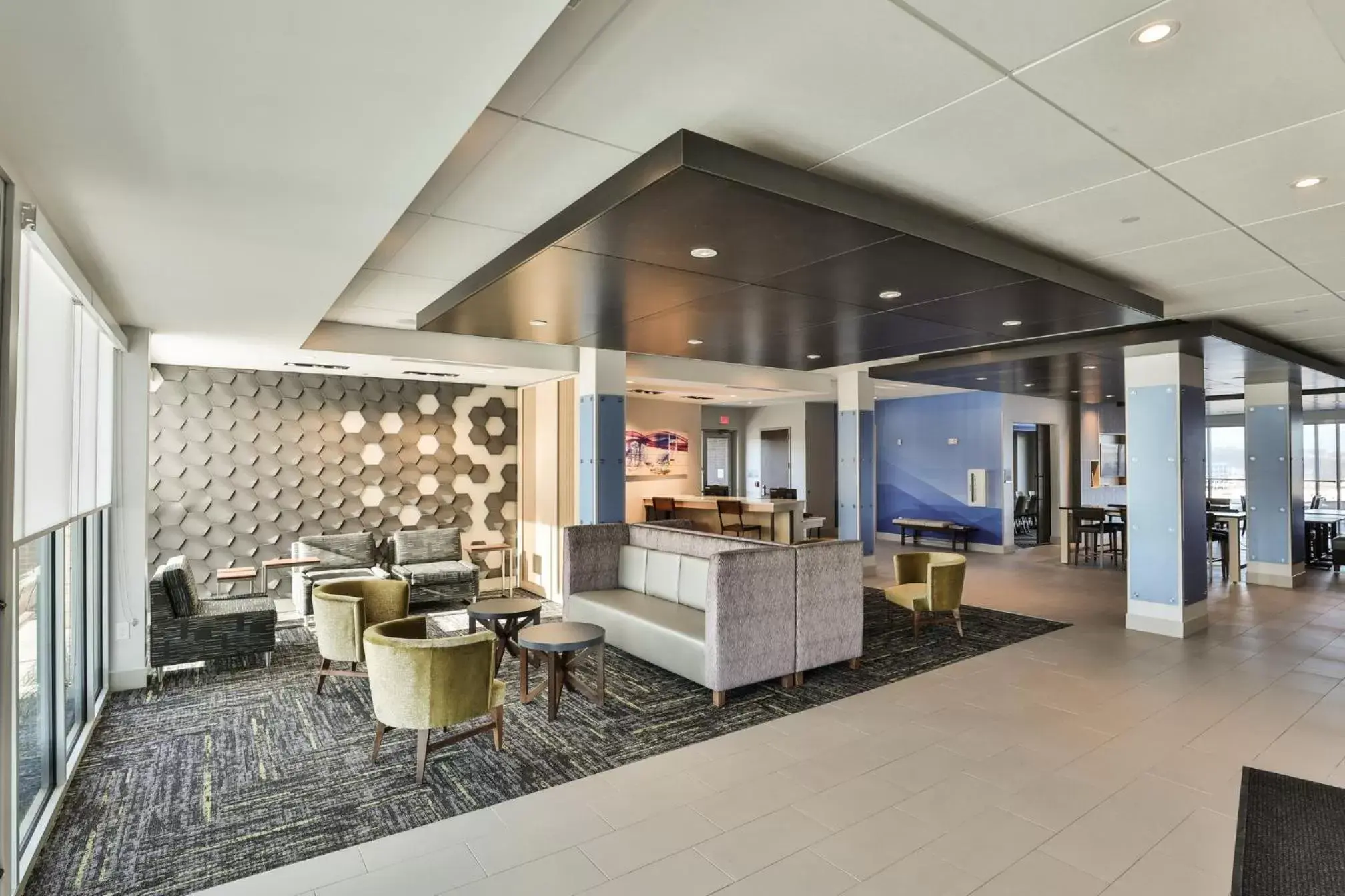 Lobby or reception in Holiday Inn Express & Suites - Nashville MetroCenter Downtown, an IHG Hotel