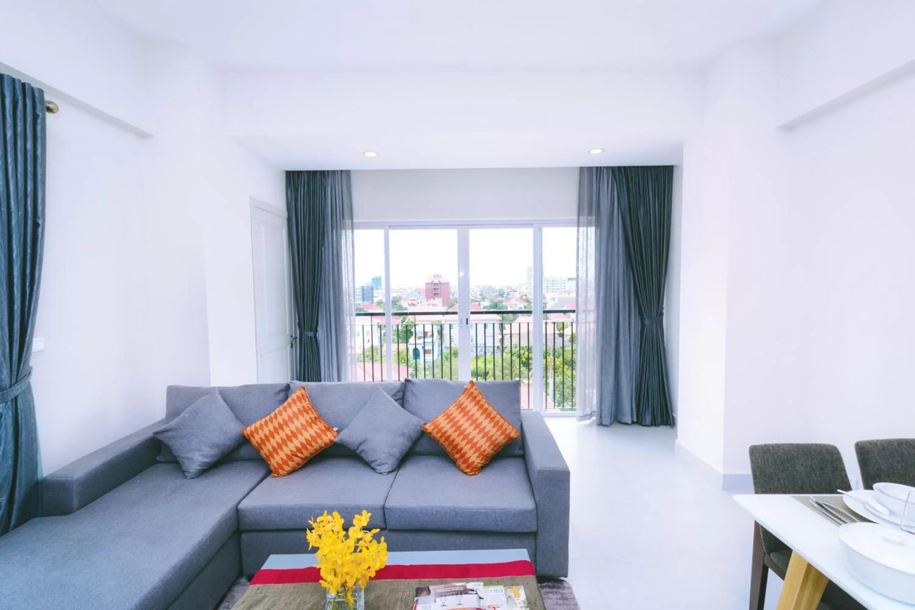 Living room, Seating Area in Sun Apartment