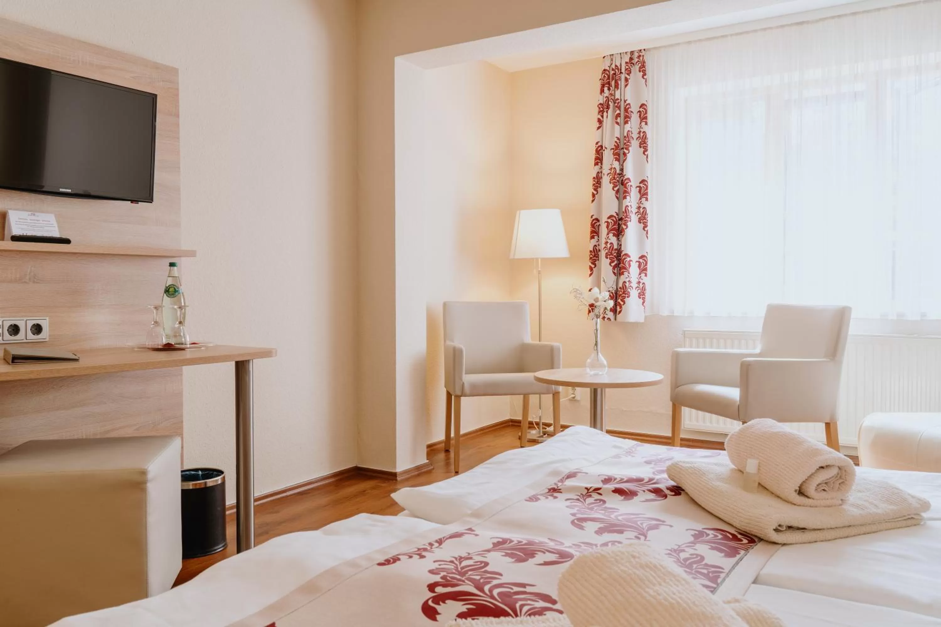 Photo of the whole room, Bed in Hotel An den Bleichen