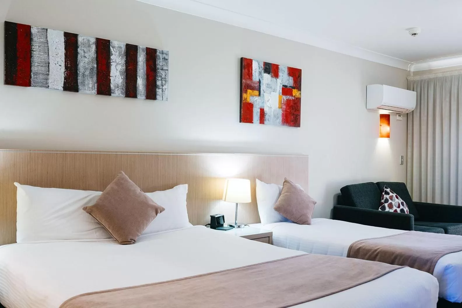 Bed in Quality Hotel City Centre