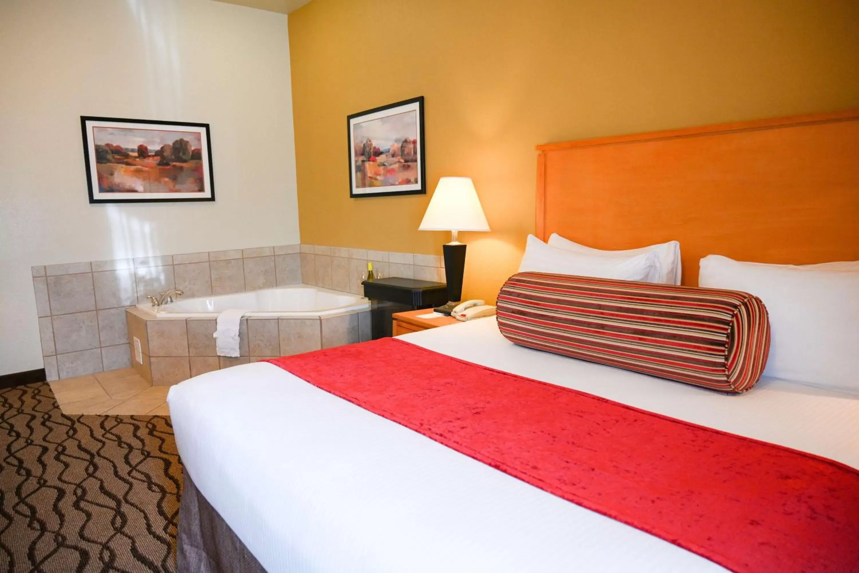 Photo of the whole room, Bed in Best Western Plus Guymon Hotel & Suites Photo of the whole room, Bed in Best Western Plus Guymon Hotel & Suites