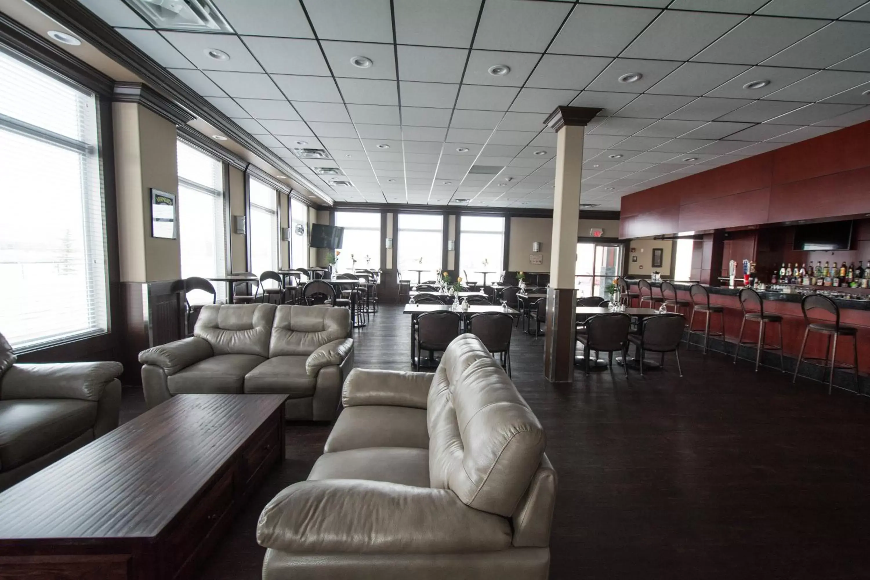 Restaurant/places to eat, Lounge/Bar in Nova Inn Manning