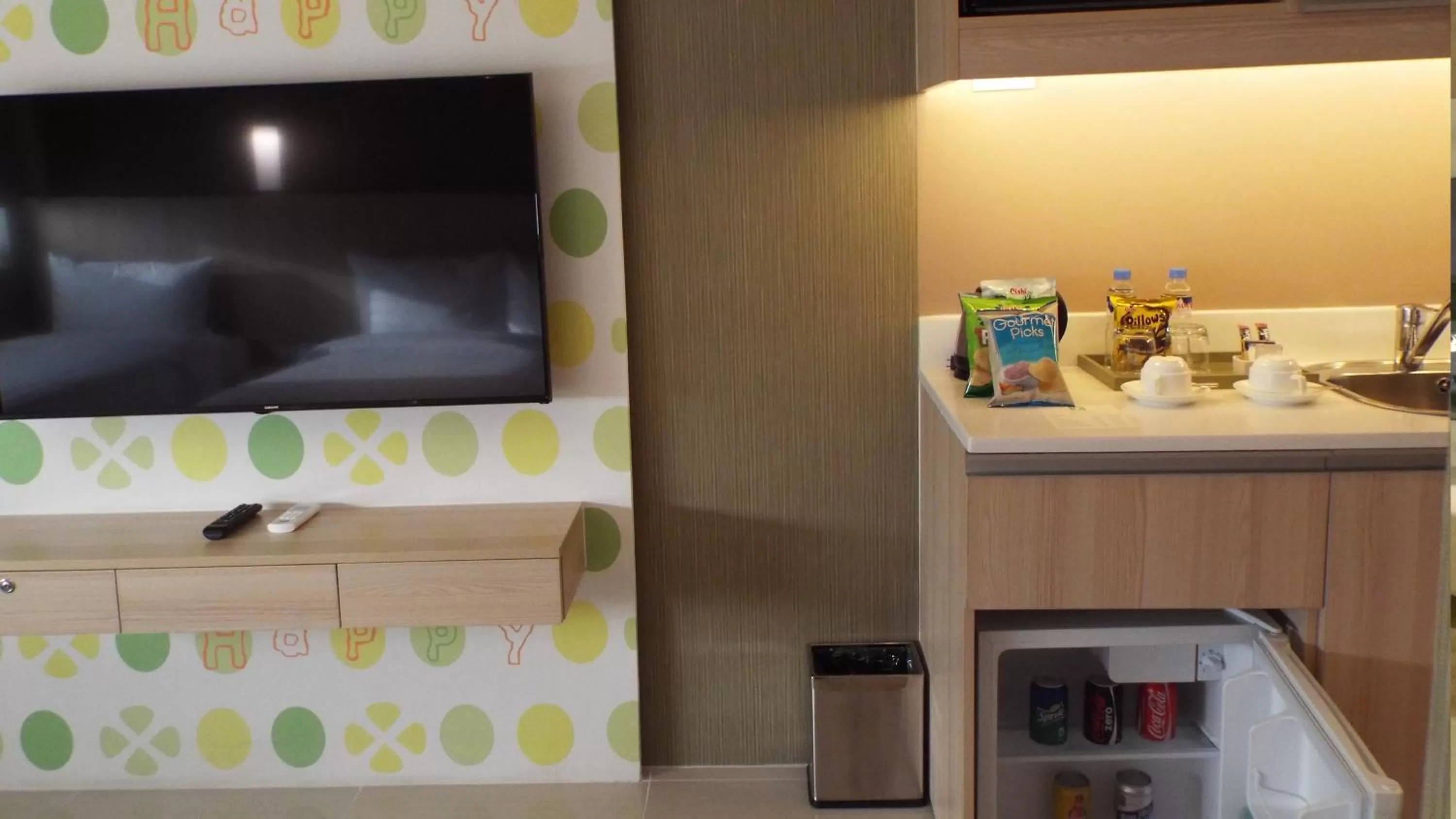 TV and multimedia in Hotel101 - Manila