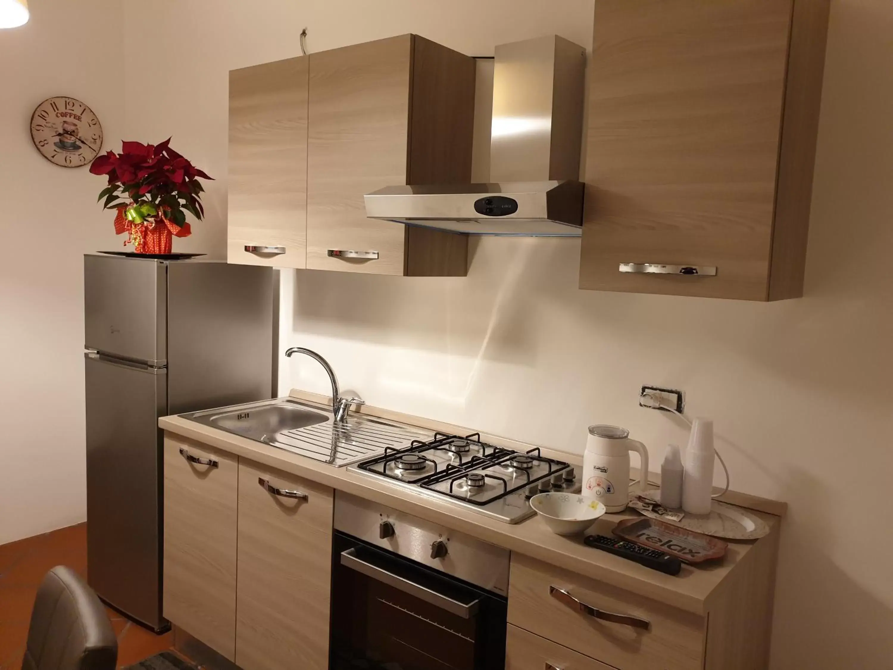 Kitchen/Kitchenette in 'novecento bed & breakfast