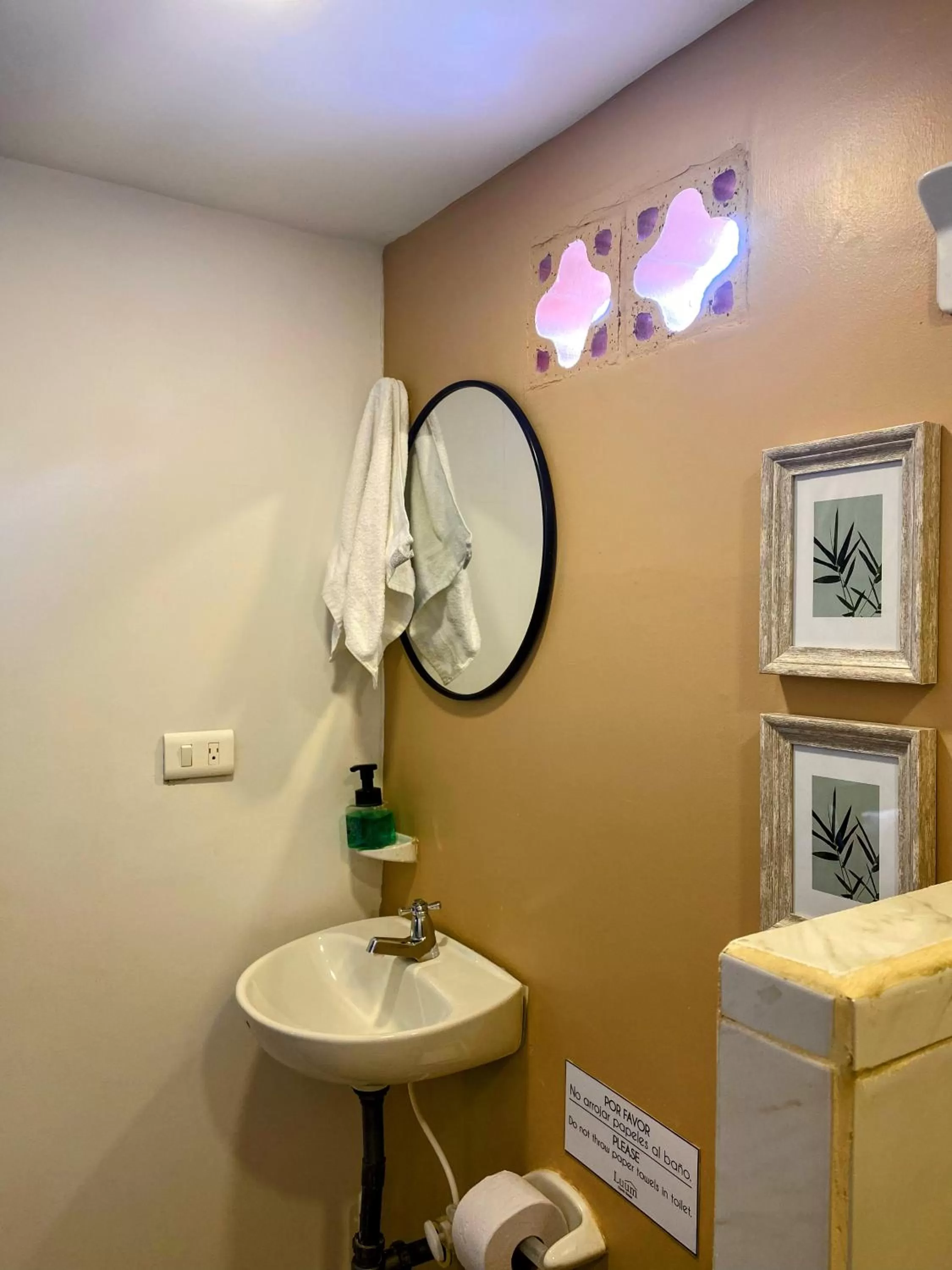 Bathroom in Luum Guest House