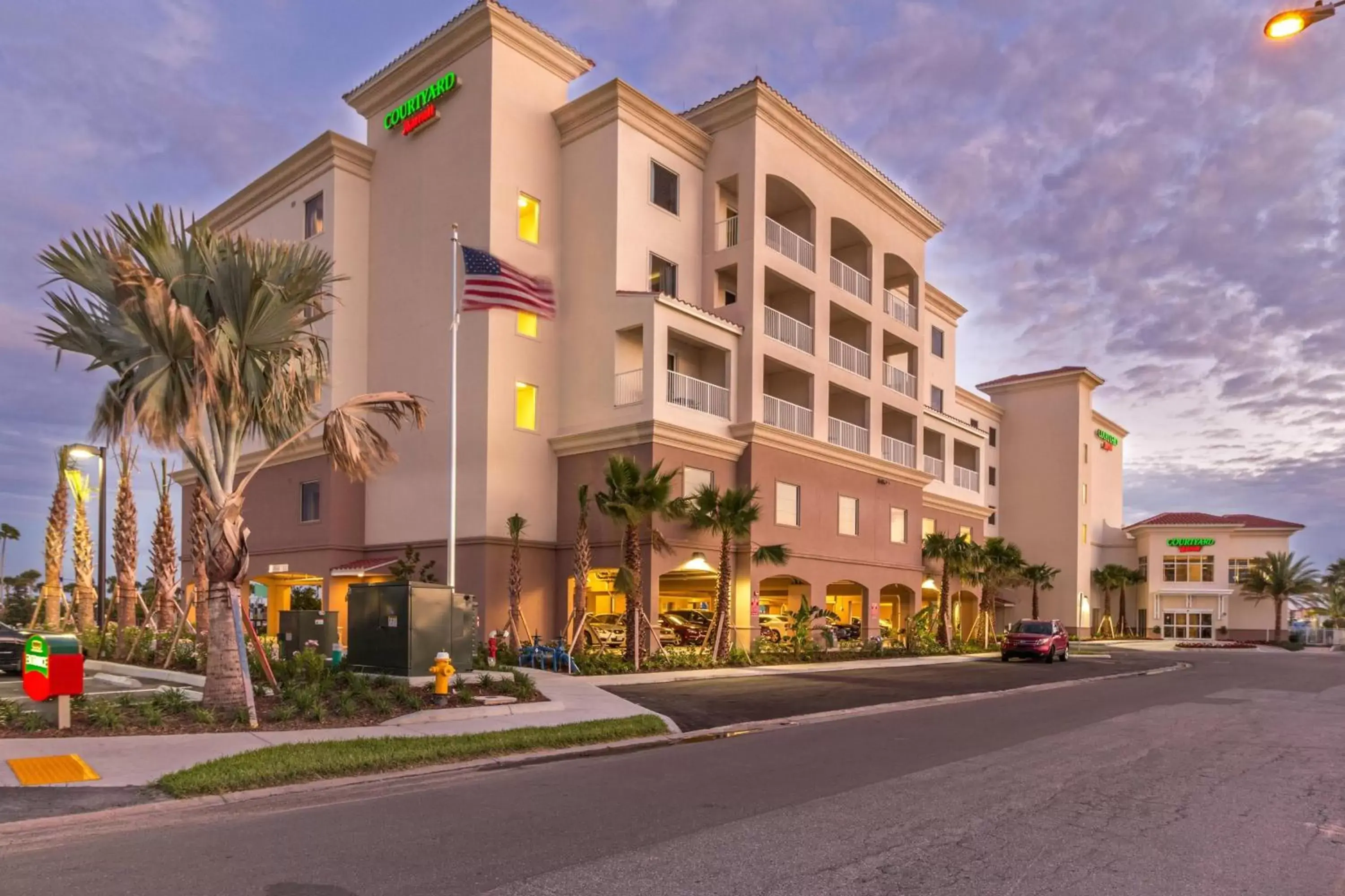 Property Building in Courtyard by Marriott St. Petersburg Clearwater/Madeira Beach