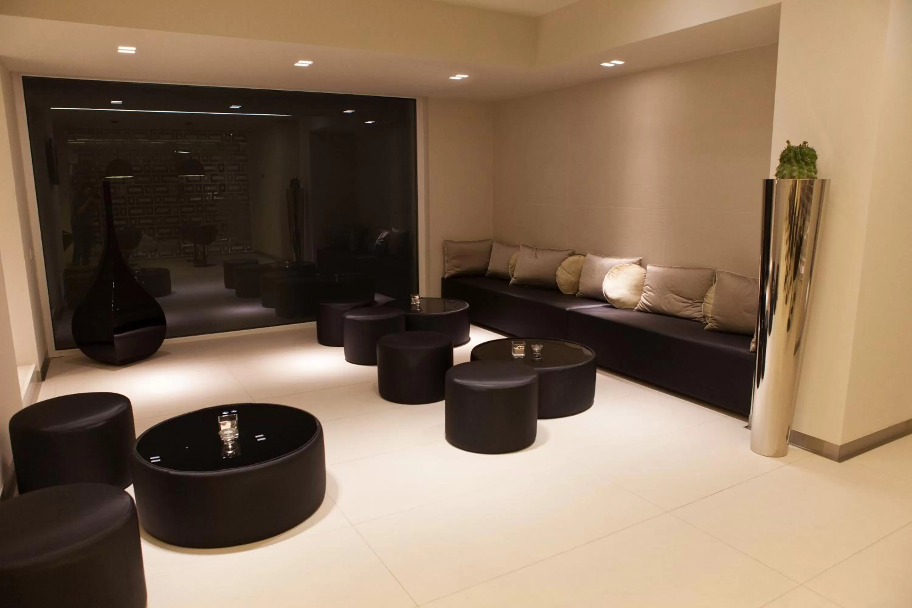 Lounge or bar in Albergo Dei Laghi