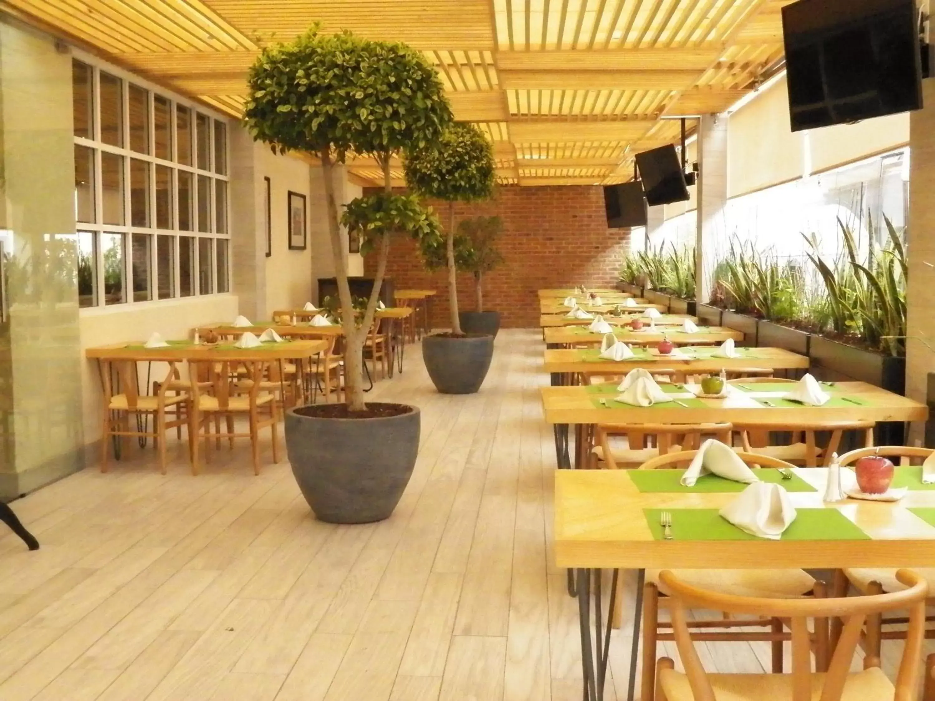 Restaurant/Places to Eat in Holiday Inn Leon-Convention Center, an IHG Hotel