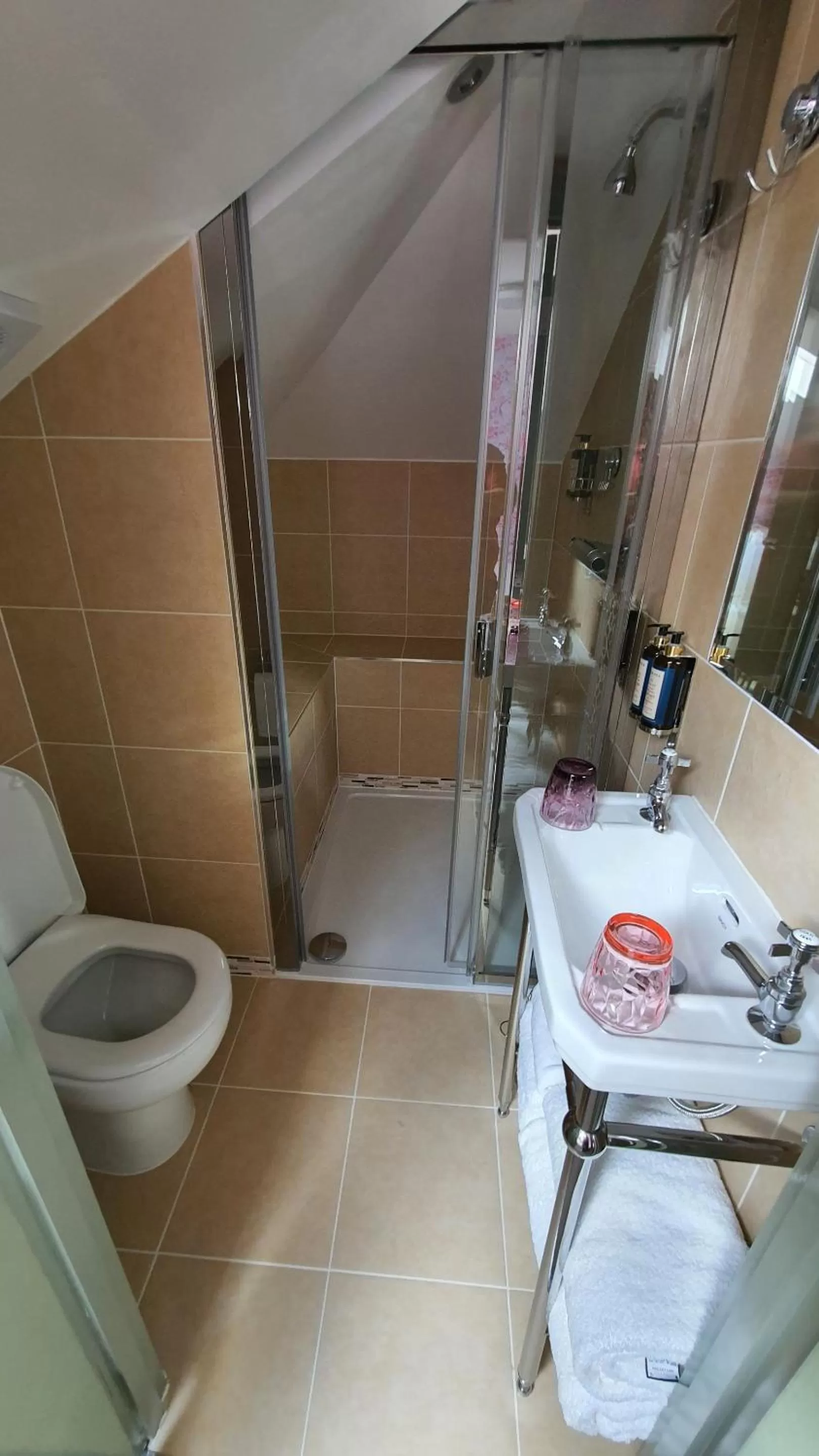 Bathroom in The Griffin Belle Hotel Vauxhall