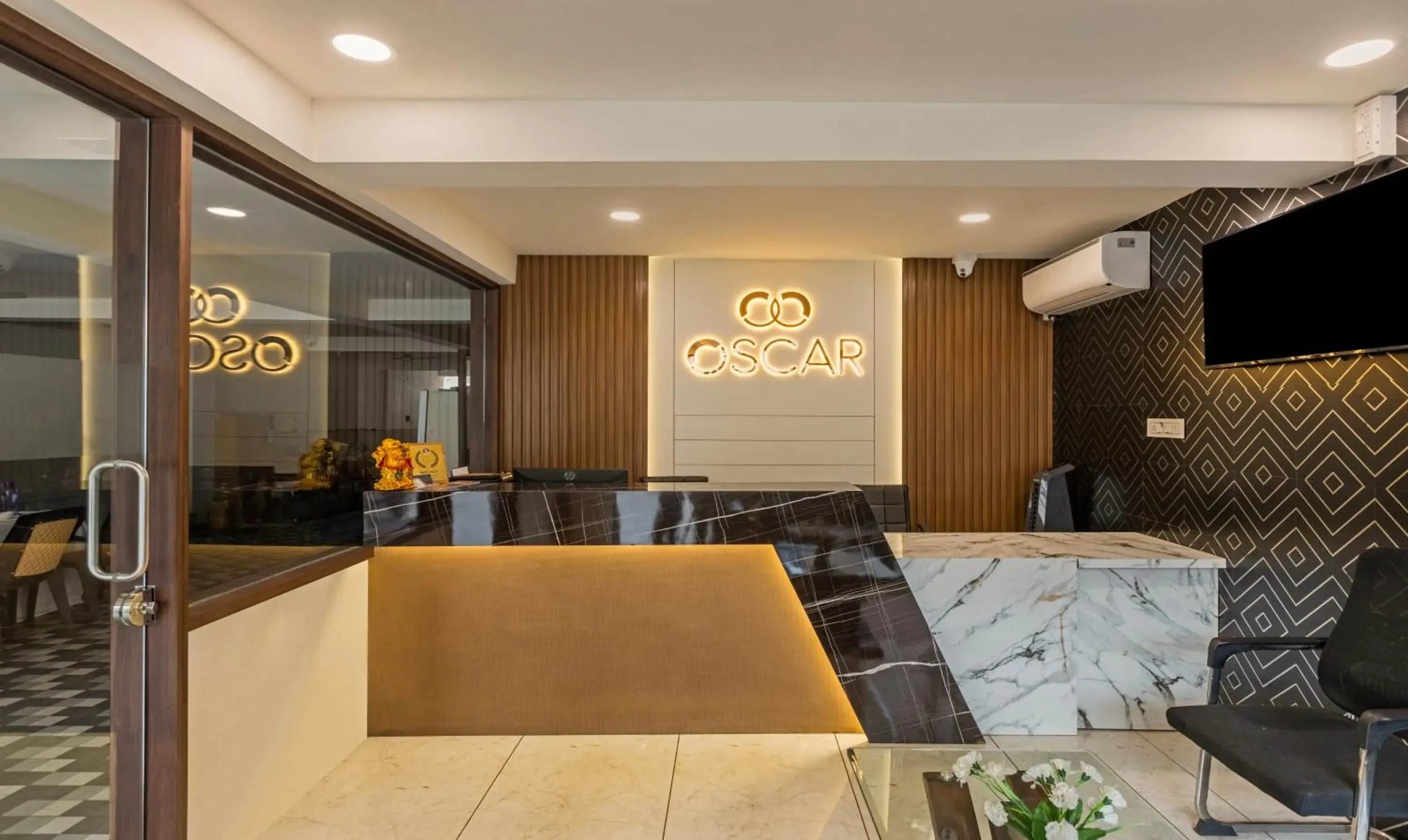 Lobby or reception in Treebo Oscar Lobby or reception in Treebo Oscar