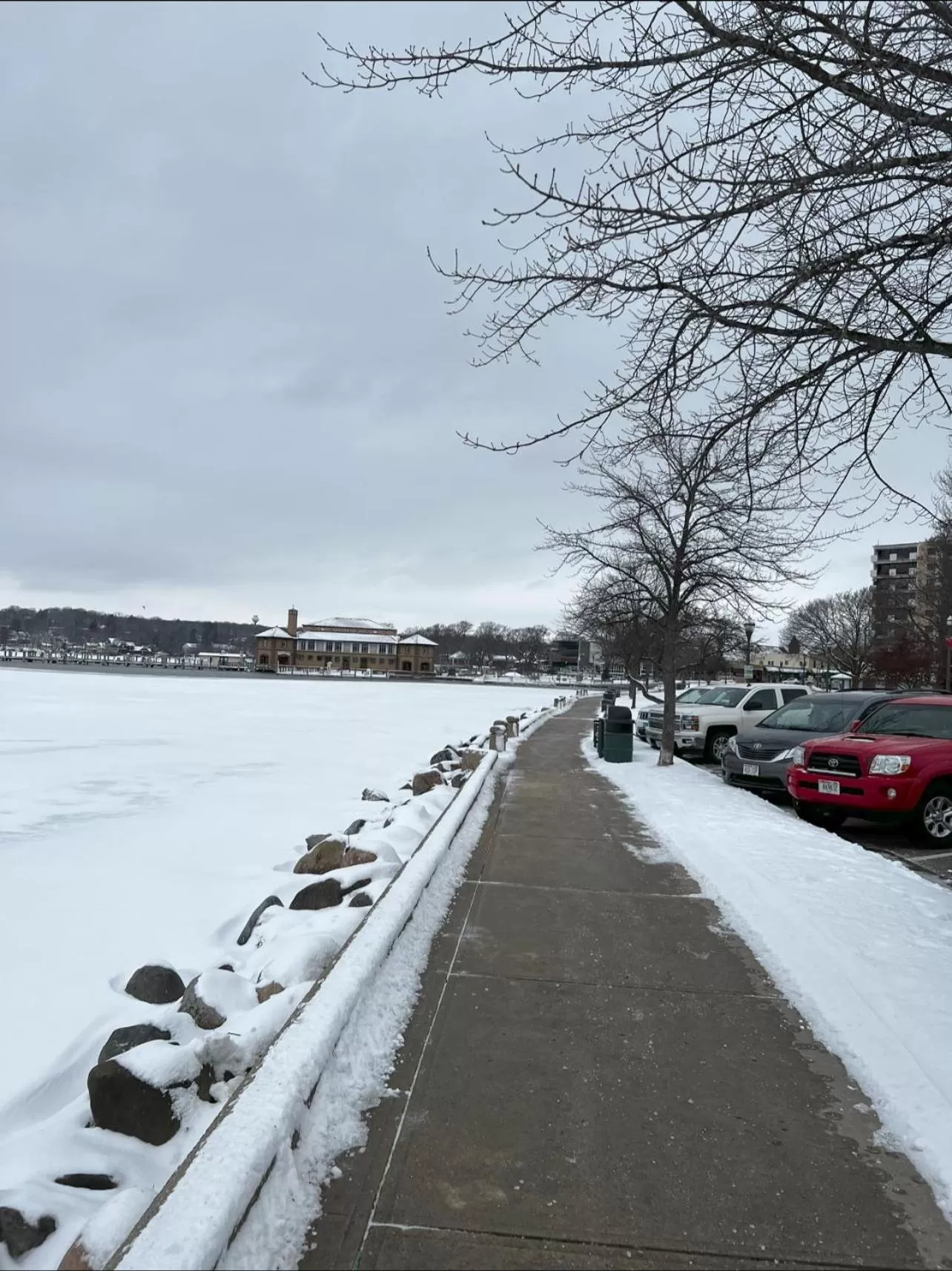 Winter in Mill Creek Hotel