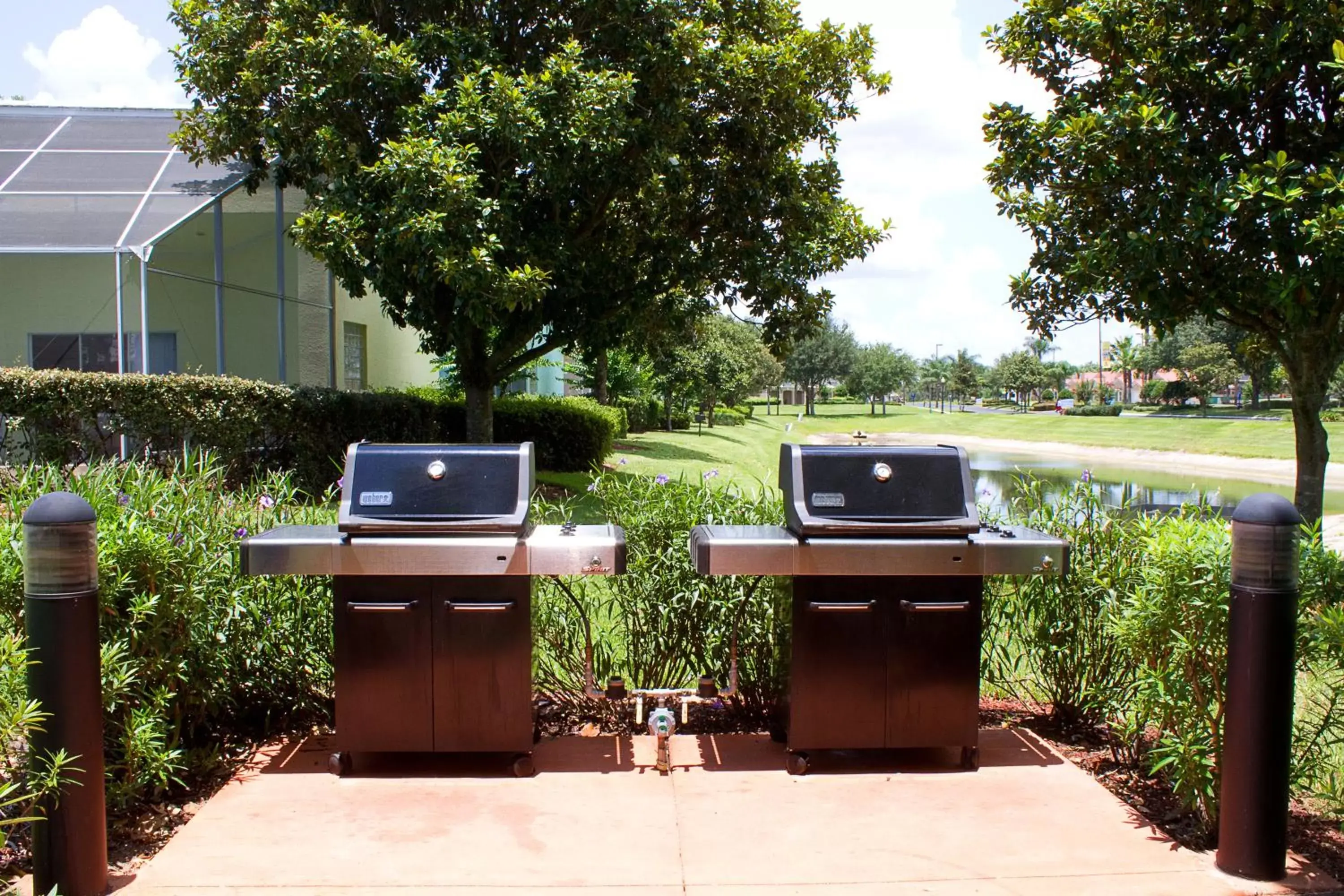 BBQ facilities, TV/Entertainment Center in Summer Bay Orlando by Exploria Resorts