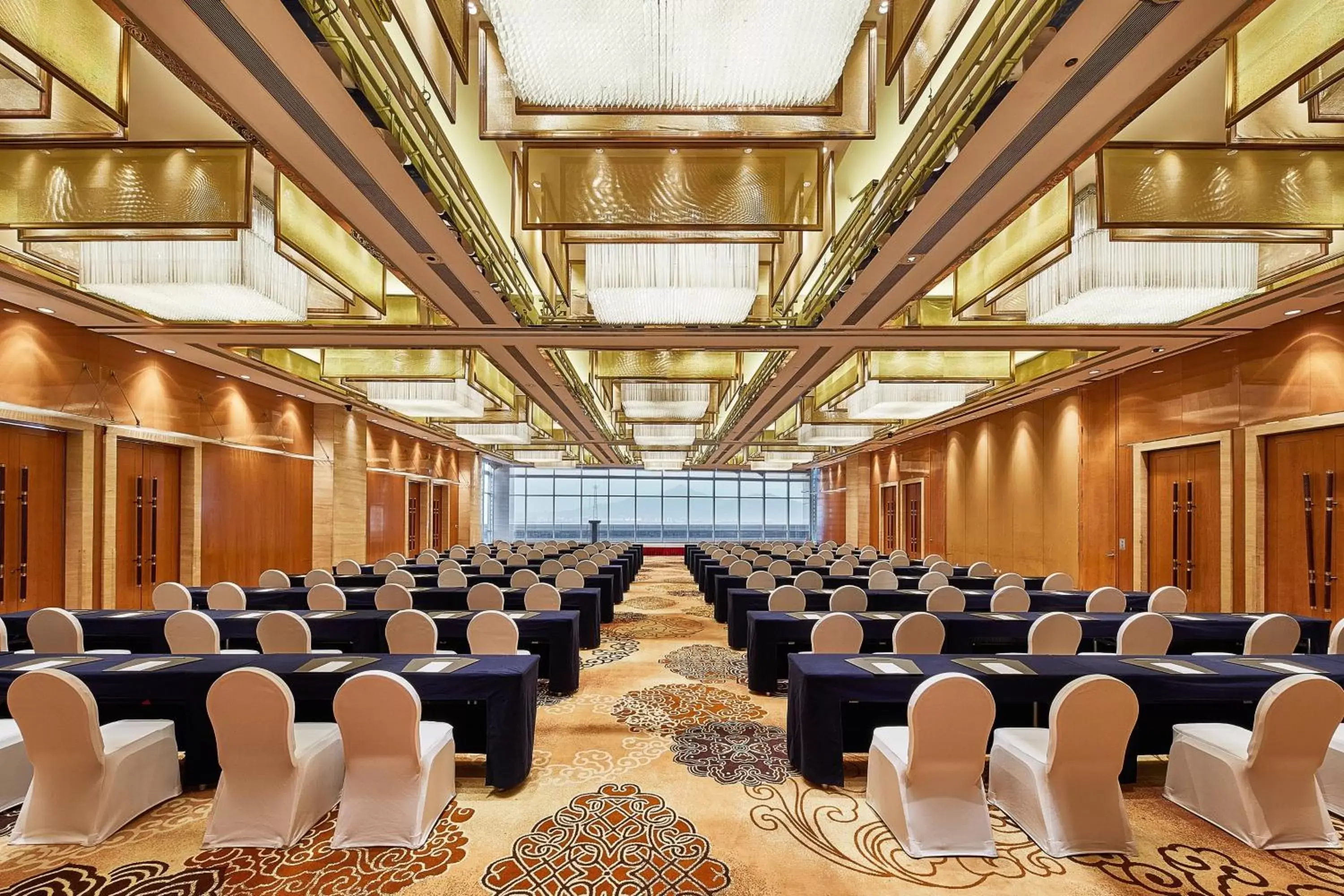 Meeting/conference room in The Westin Nanjing Xuanwu Lake