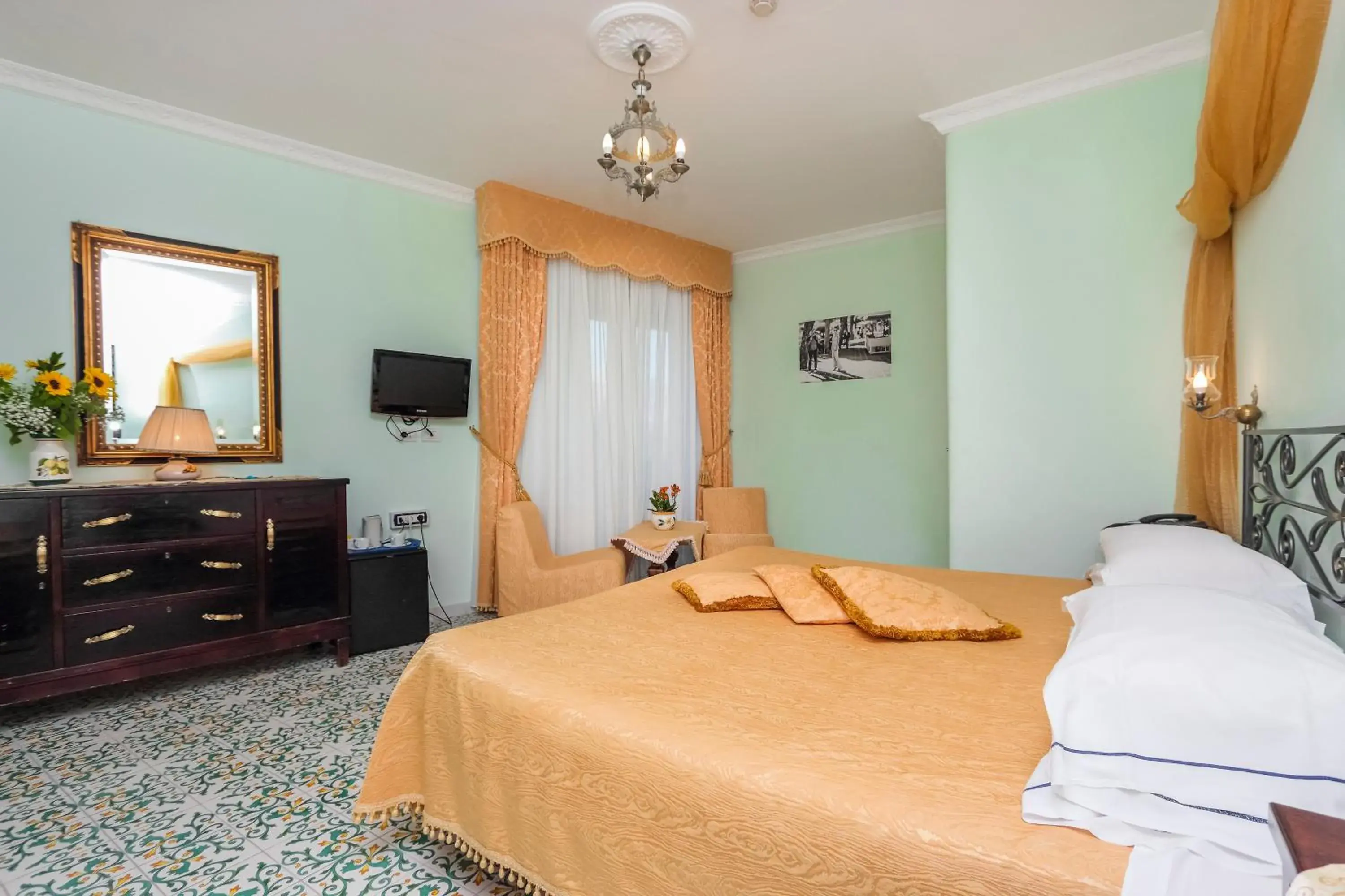 Bedroom, Bed in Hotel Bonadies Bedroom, Bed in Hotel Bonadies