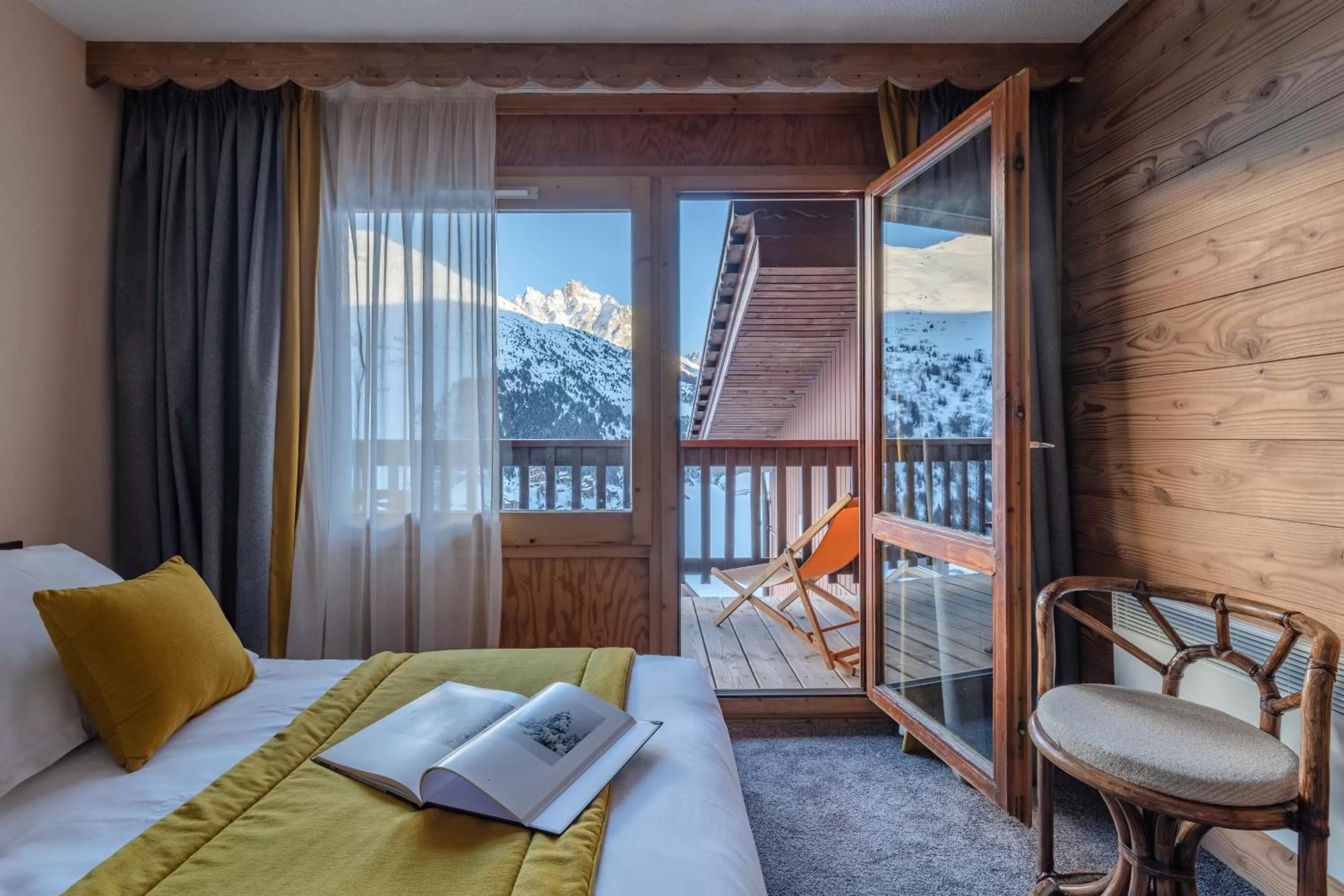 Photo of the whole room, Seating Area in Hotel Les Arolles