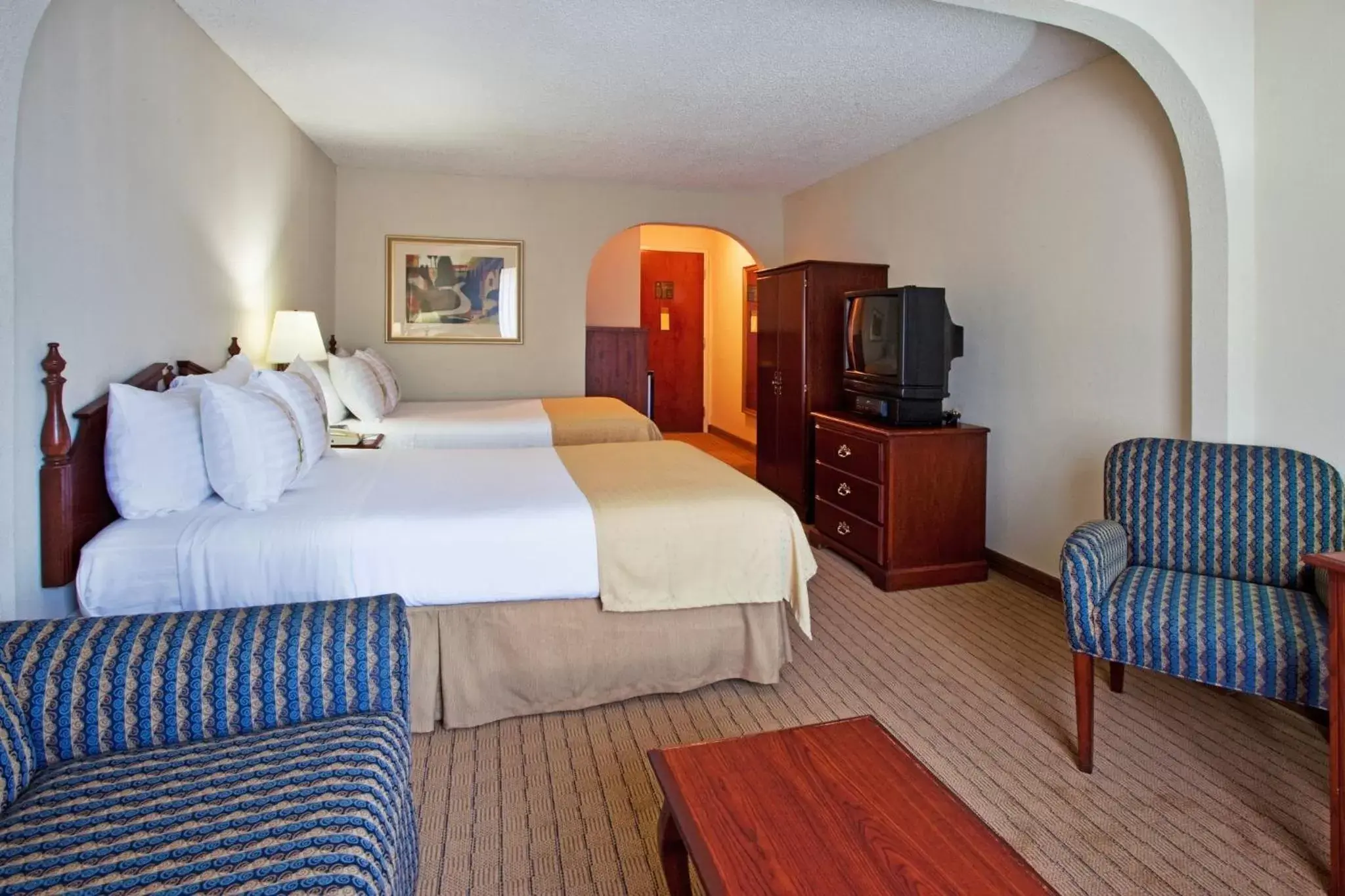 Photo of the whole room, Bed in Holiday Inn Hotel and Suites Peachtree City, an IHG Hotel
