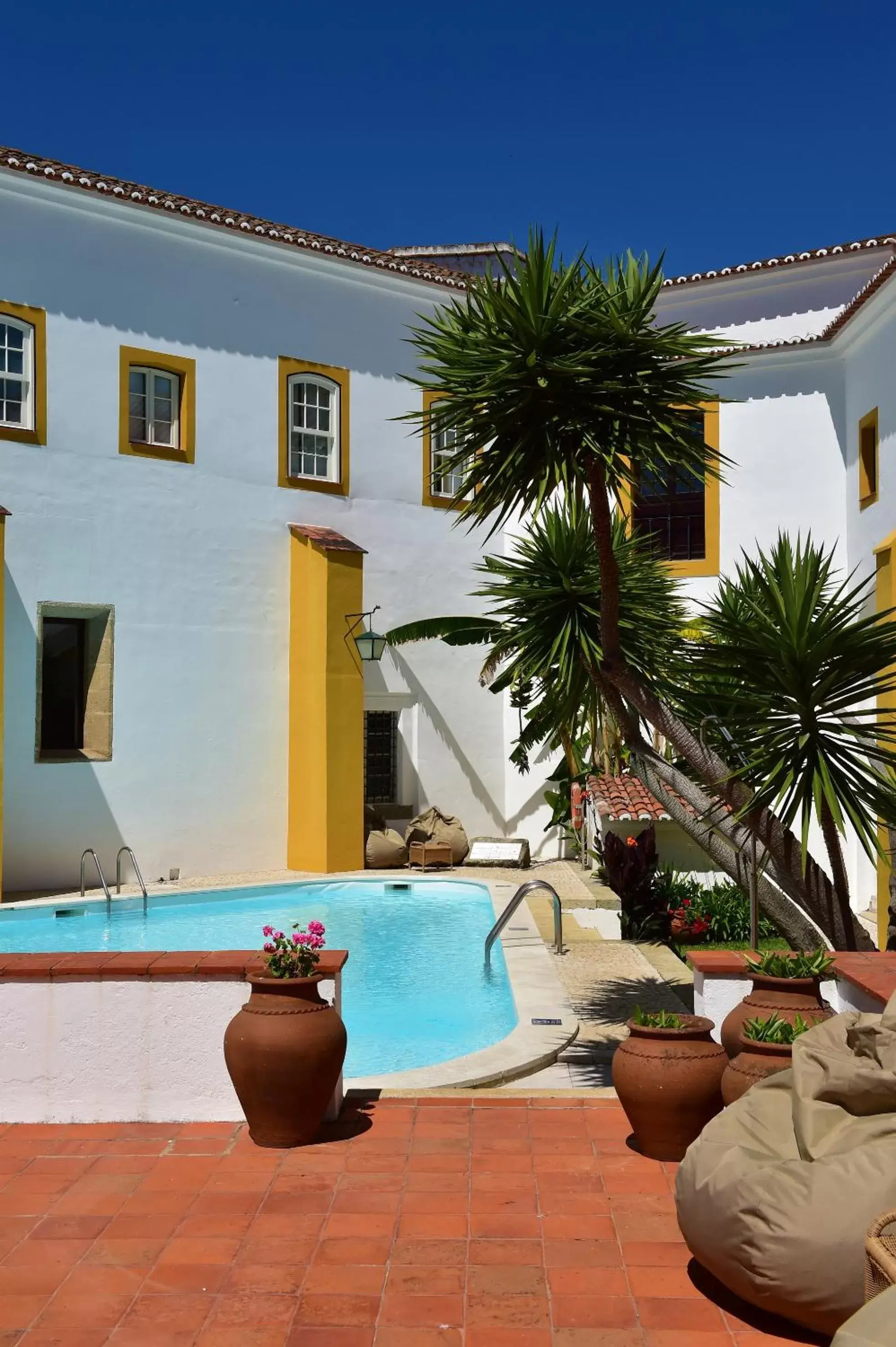 Swimming pool, Property Building in Pousada Convento de Evora