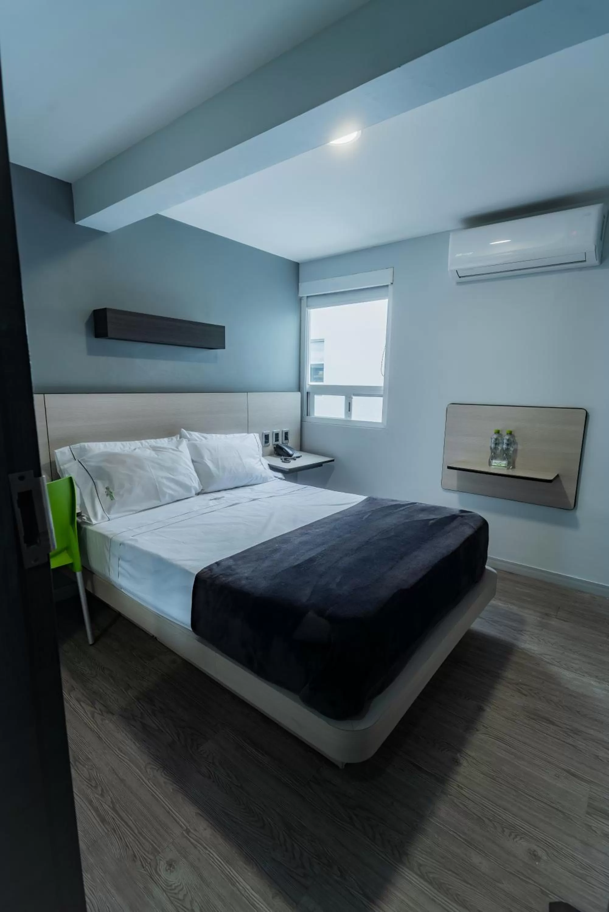 Bedroom, Bed in HOTEL LEMON GREEN -Zona Expo Frente al Centro de Convenciones