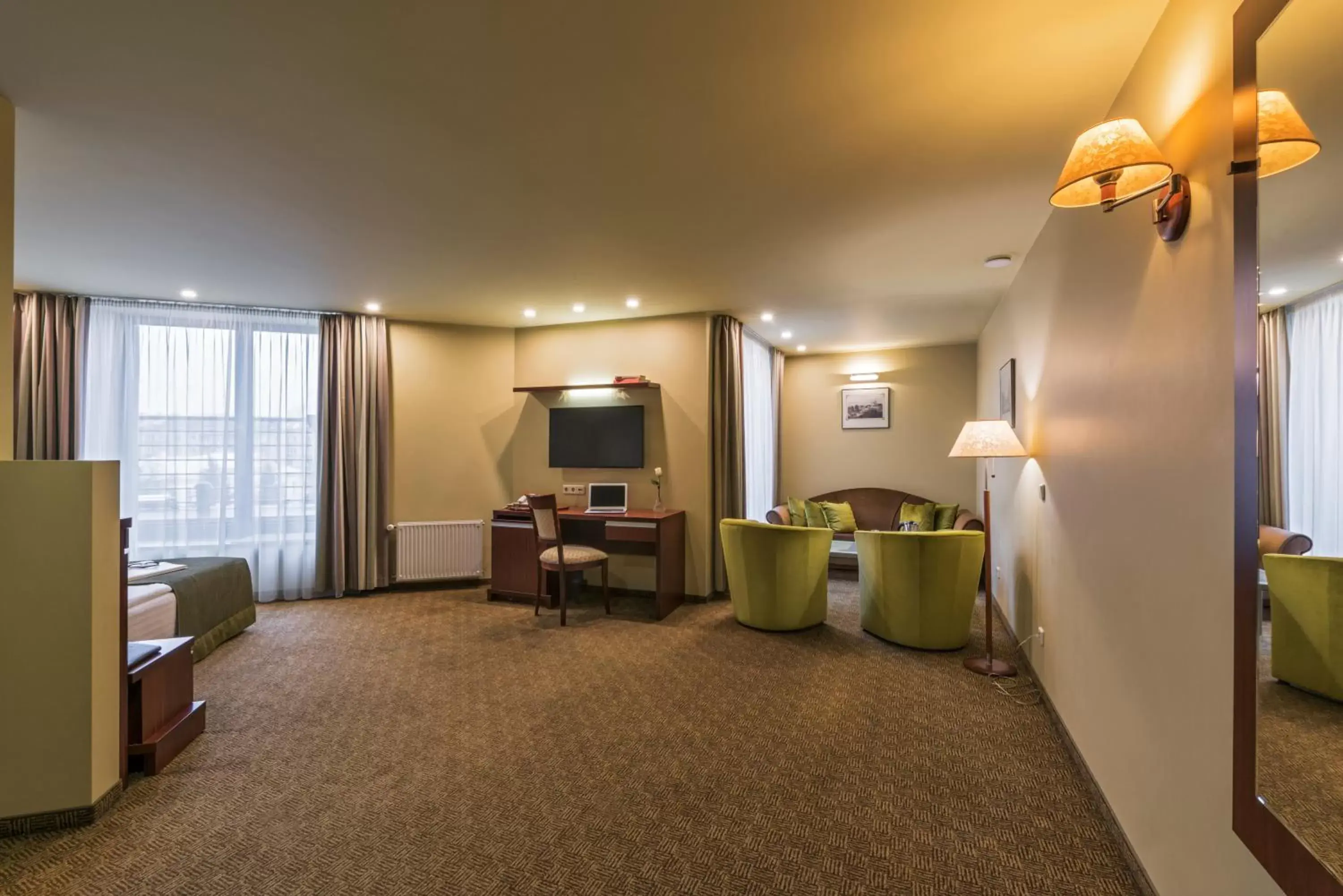 Bedroom, Seating Area in Hotel Congress