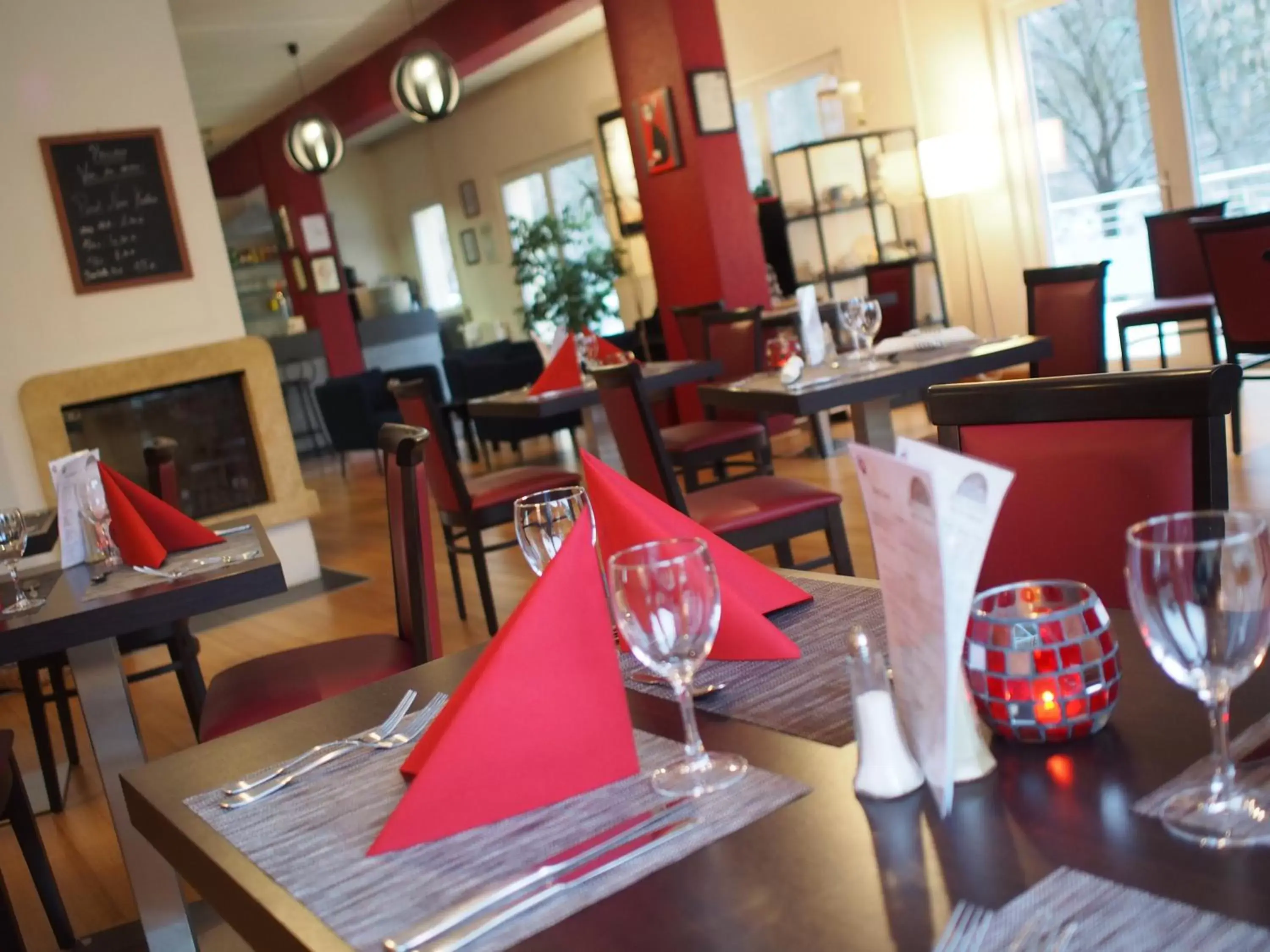 Restaurant/Places to Eat in The Originals City, Hôtel Aster, Saint-Avold Nord (Inter-Hotel)