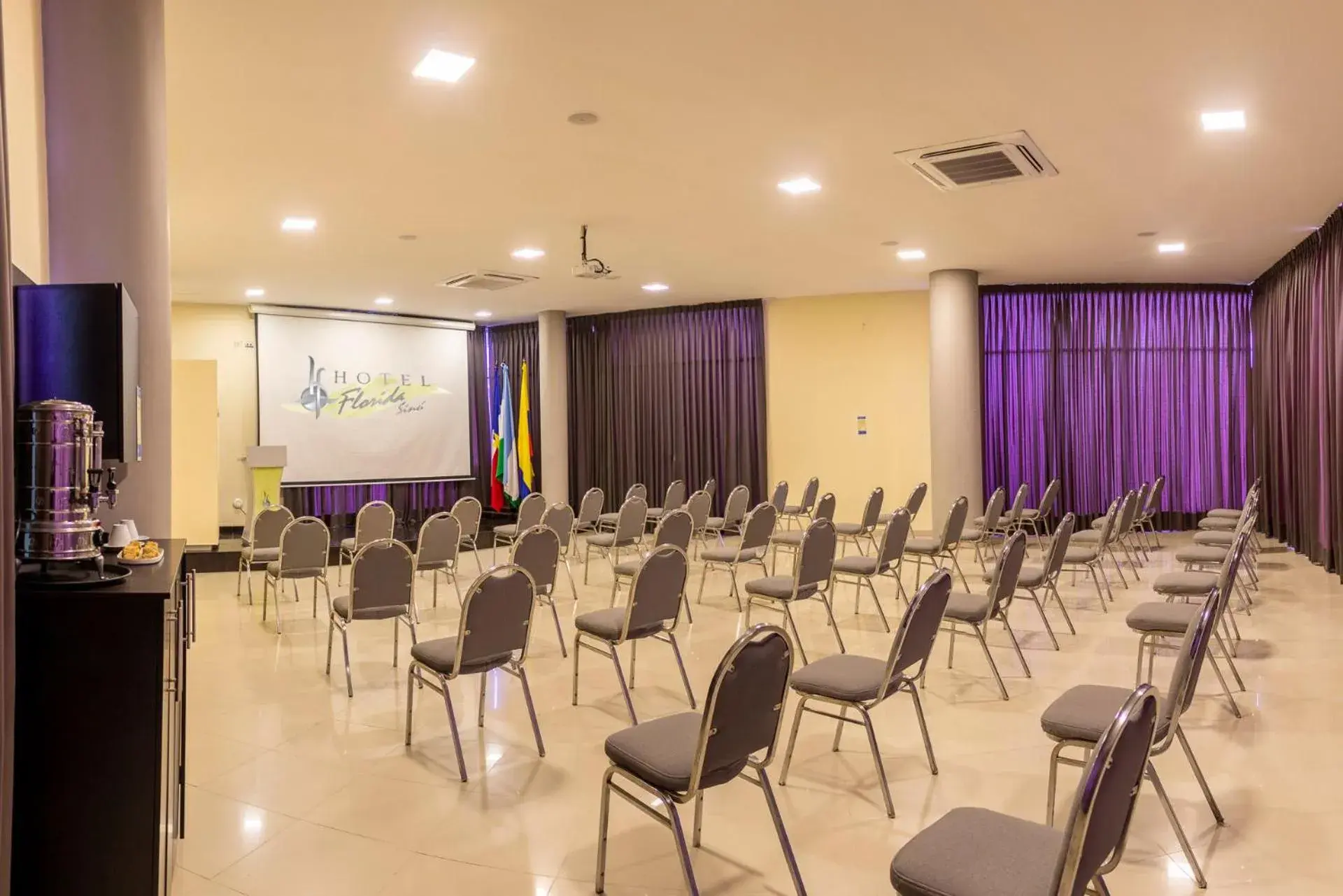 Business facilities in Hotel Florida Sinú