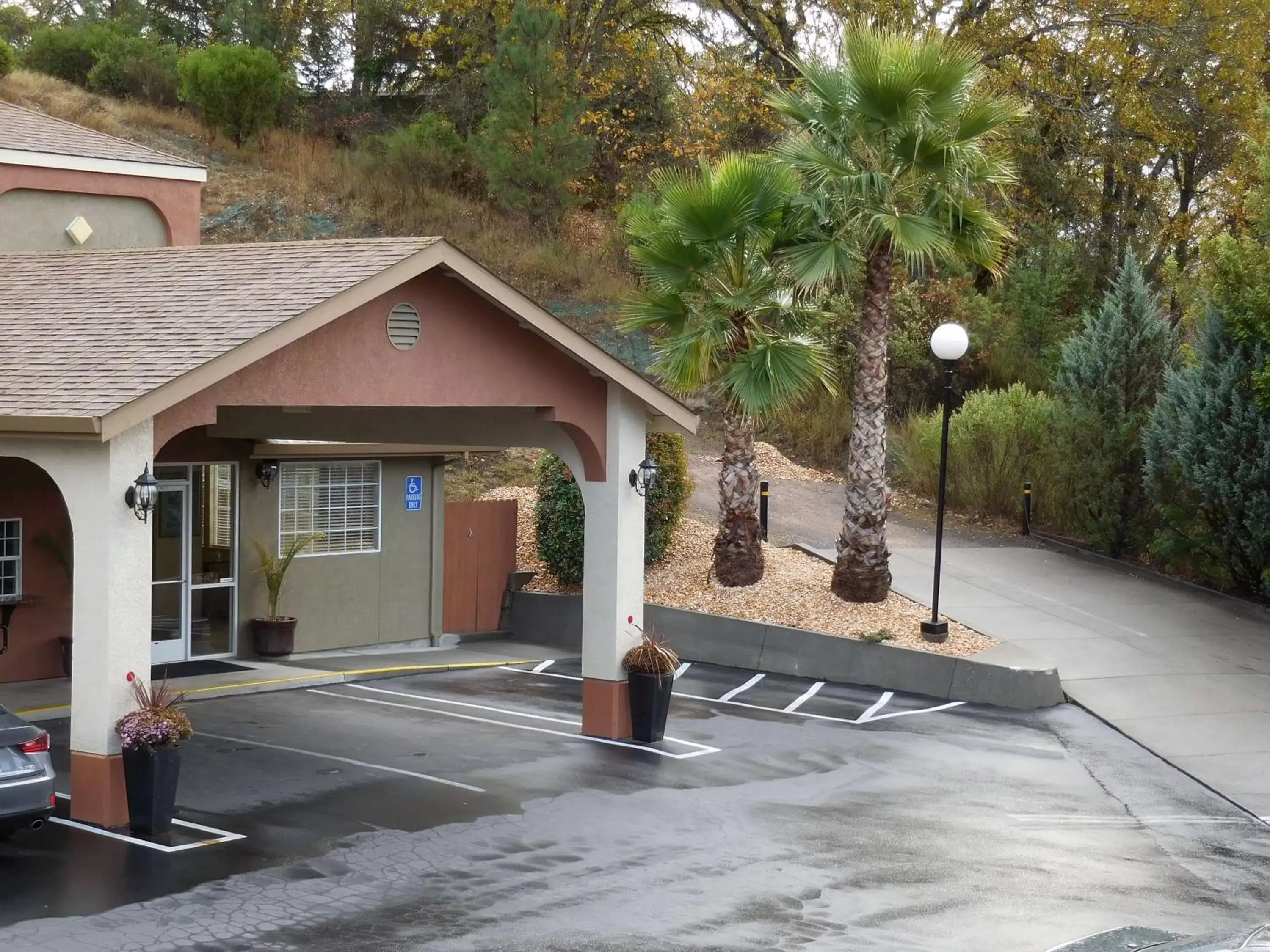 Property building in Best Western Willits Inn