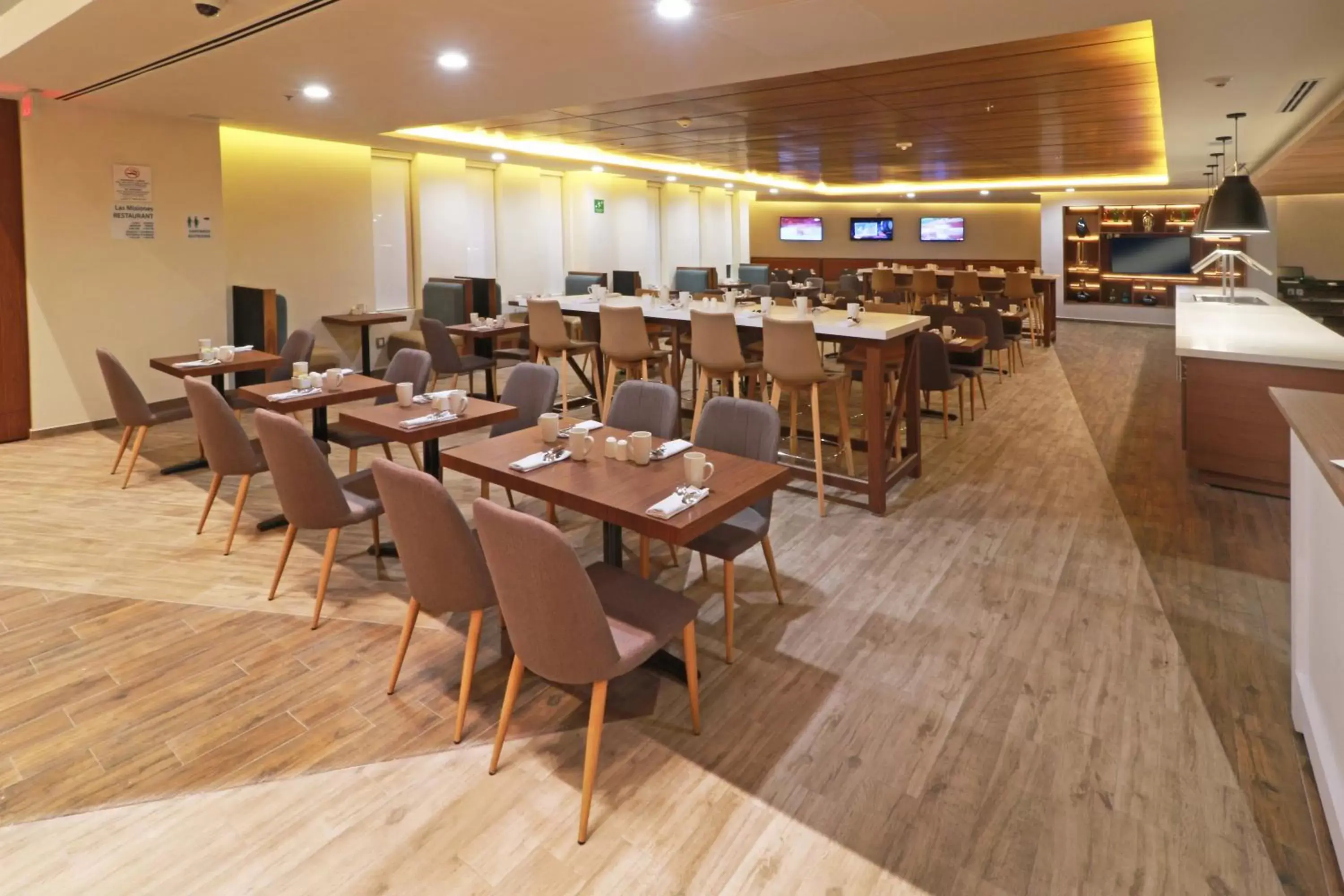 Restaurant/places to eat in Holiday Inn - Ciudad Juarez, an IHG Hotel