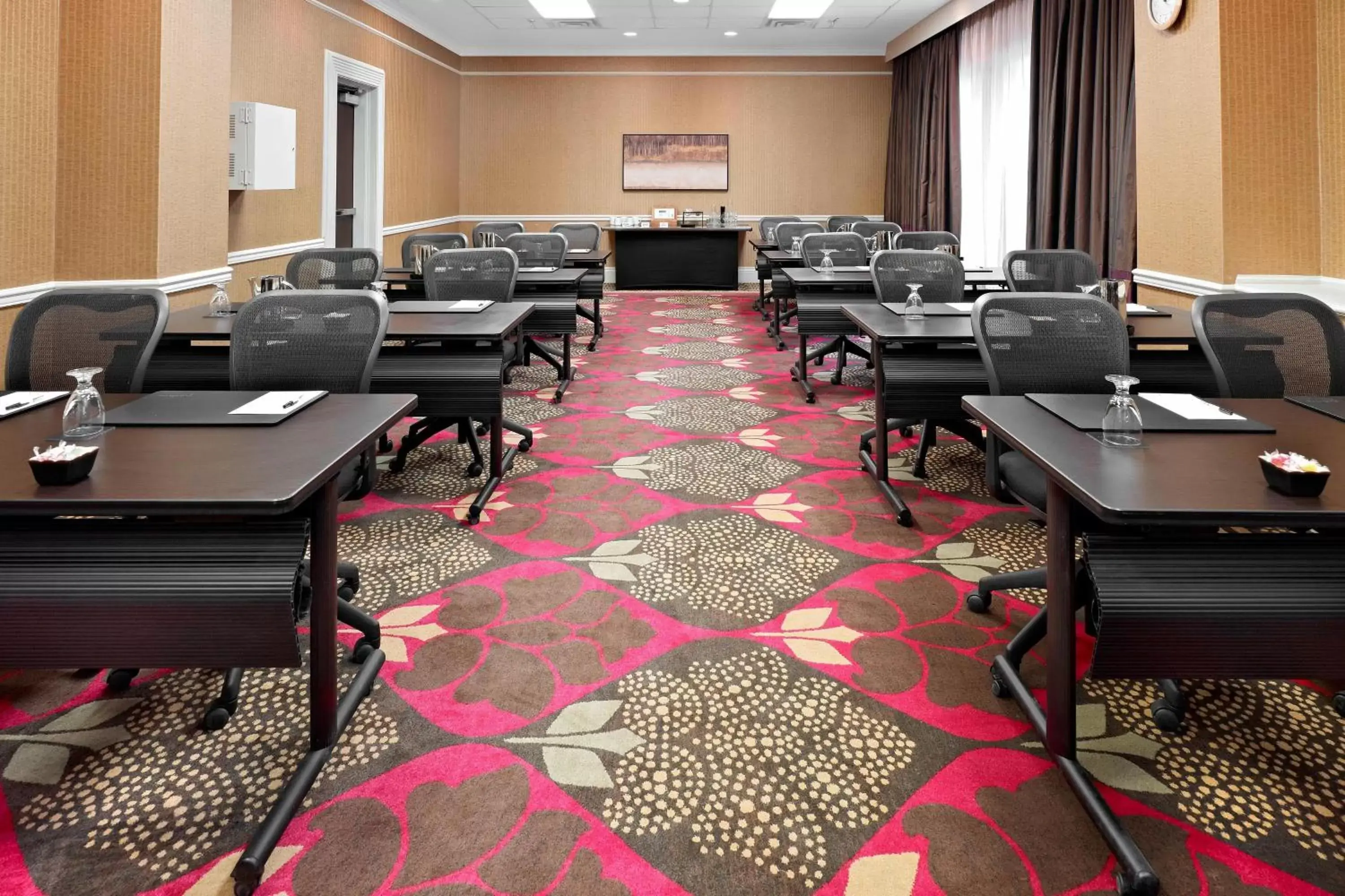 Meeting/conference room in Delta Hotels by Marriott Saskatoon Downtown