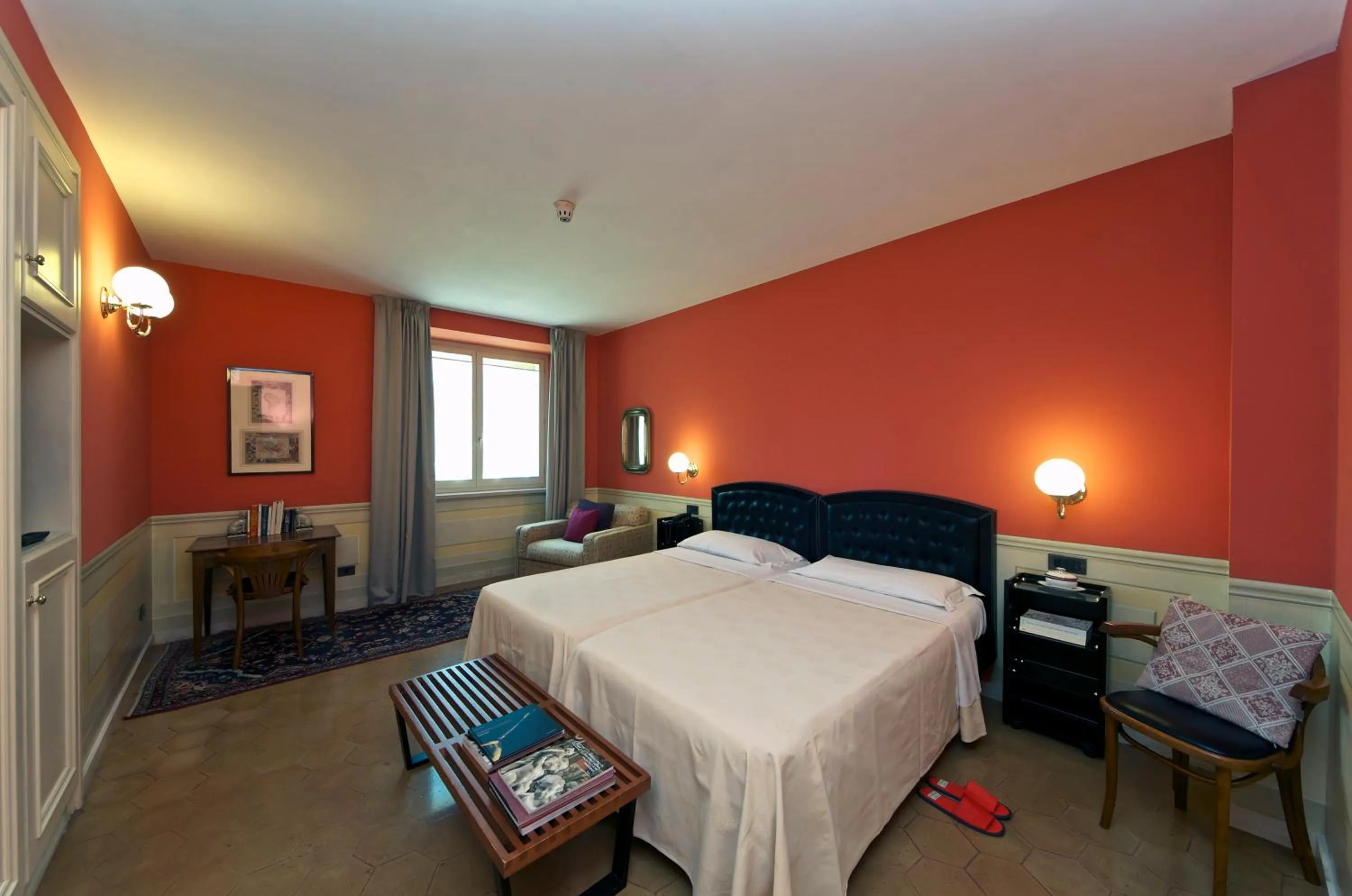 Bed in Hotel San Luca