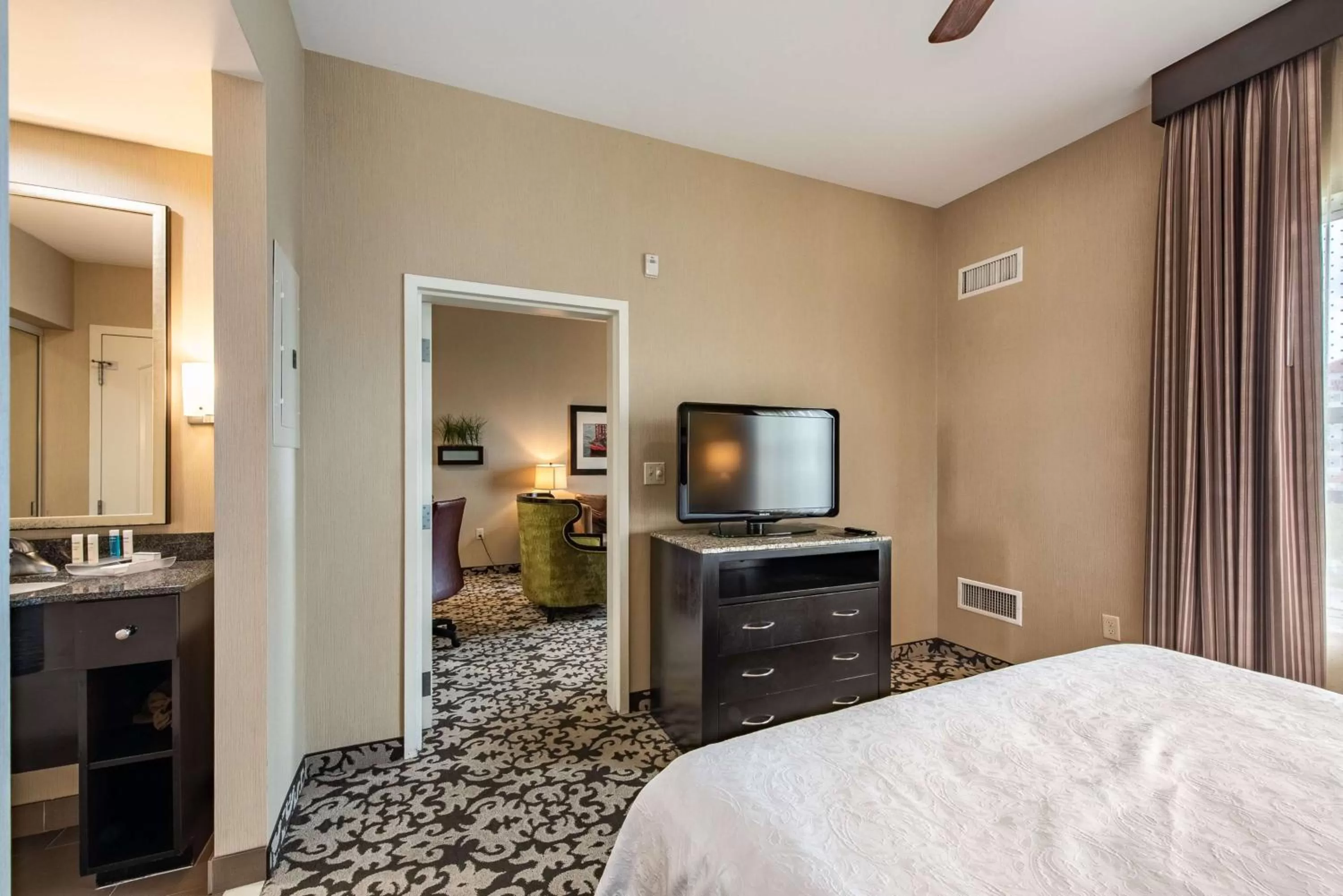 Bed in Homewood Suites by Hilton Oxnard/Camarillo