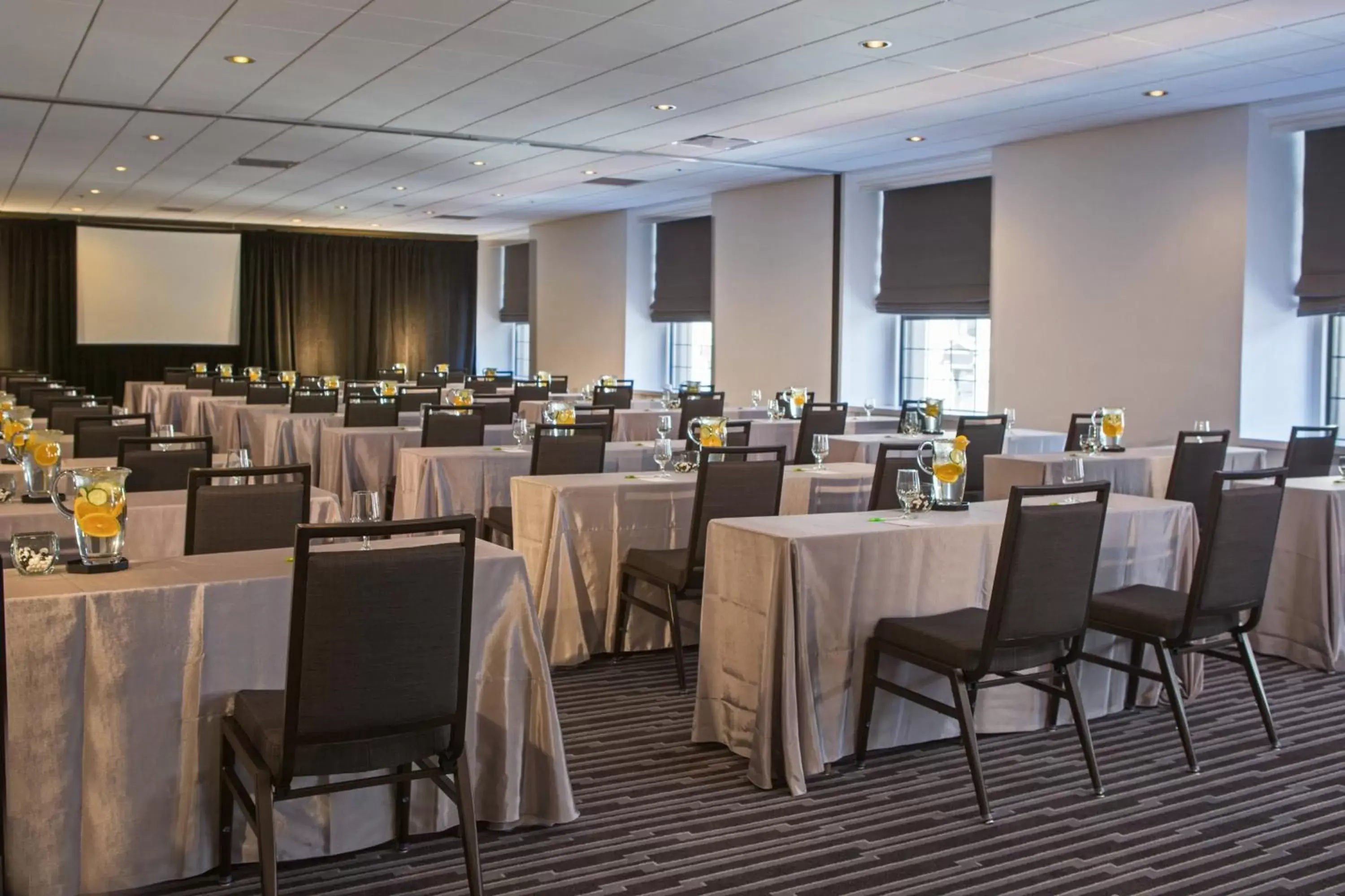 Meeting/conference room in Courtyard by Marriott Boston Downtown