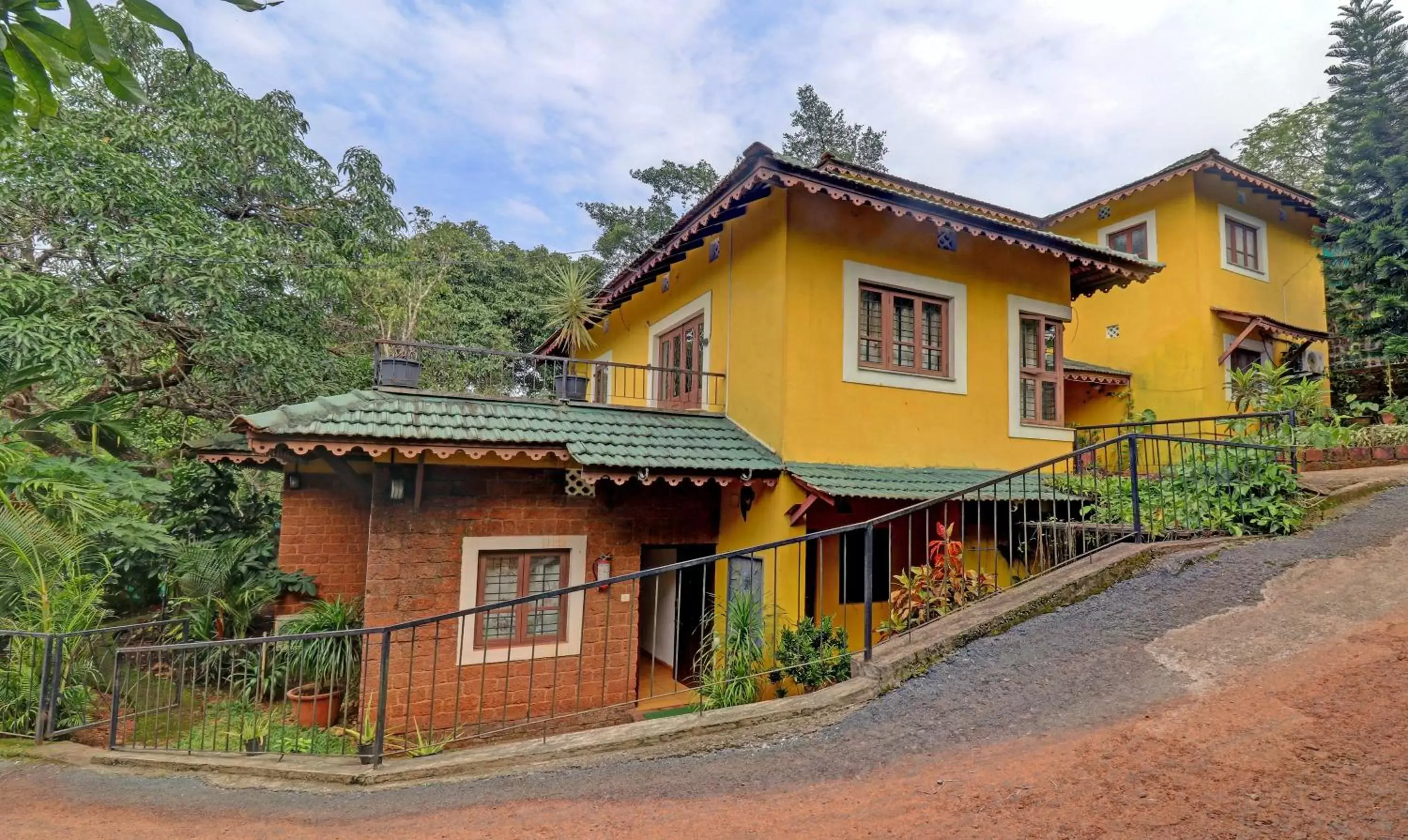 Facade/entrance in Itsy Hotels Vailankanni Natures Inn Facade/entrance in Itsy Hotels Vailankanni Natures Inn