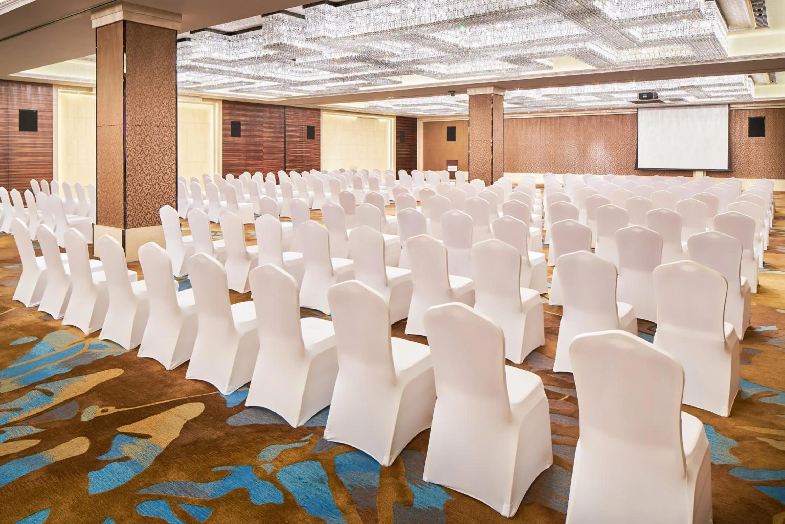 Banquet/Function facilities in Crowne Plaza Tianjin Jinnan by IHG