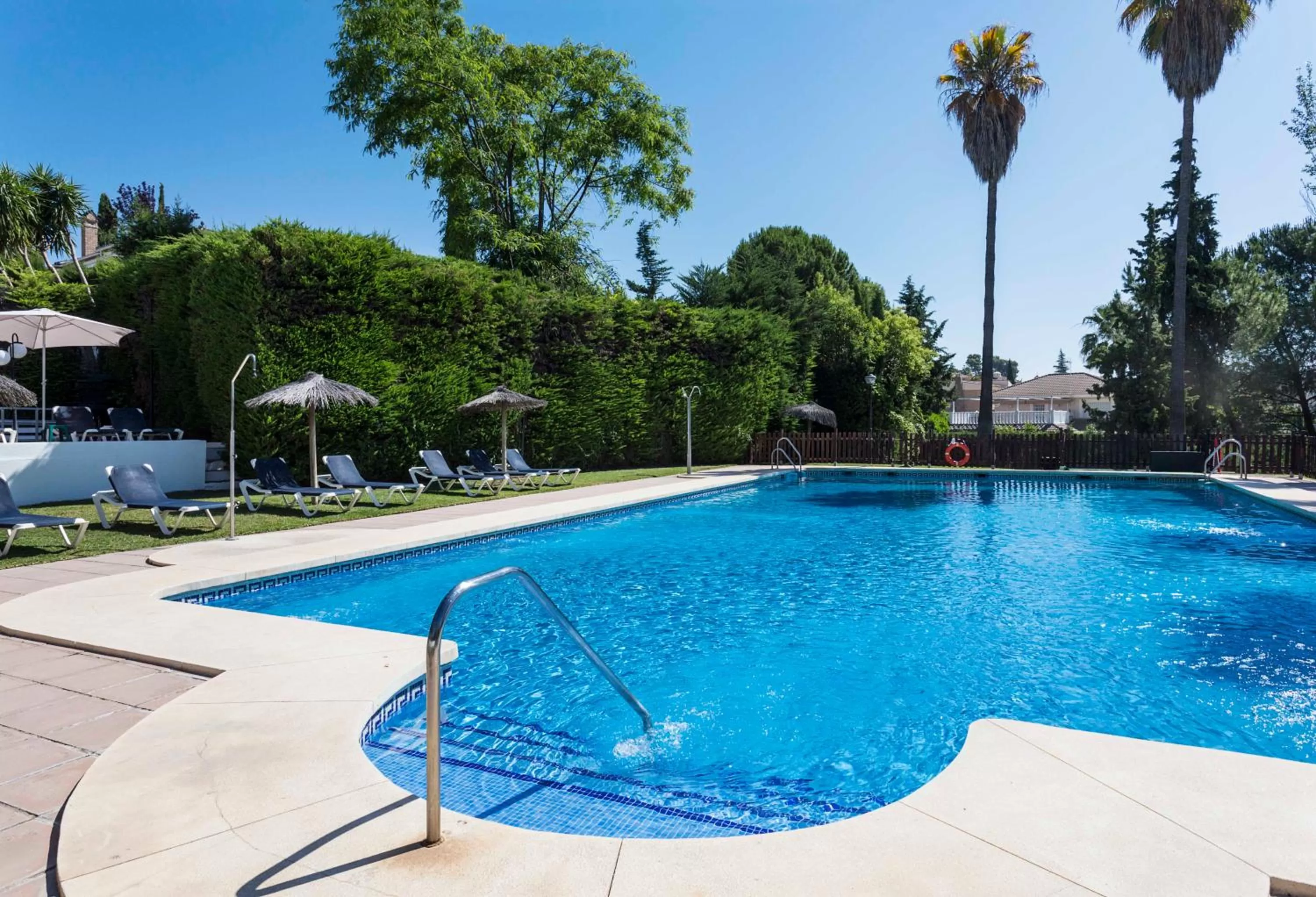 Swimming pool in Exe Las Adelfas