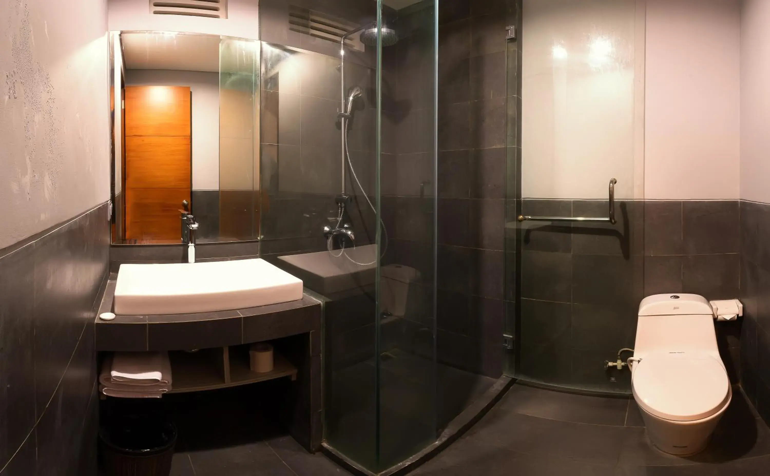 Bathroom in Transera Kamini Legian Hotel