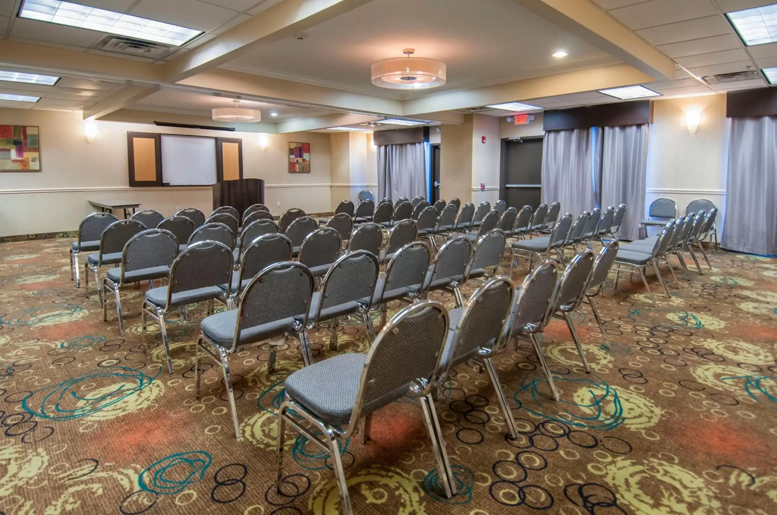 Meeting/conference room in Holiday Inn Express Hotel & Suites Houston North Intercontinental, an IHG Hotel