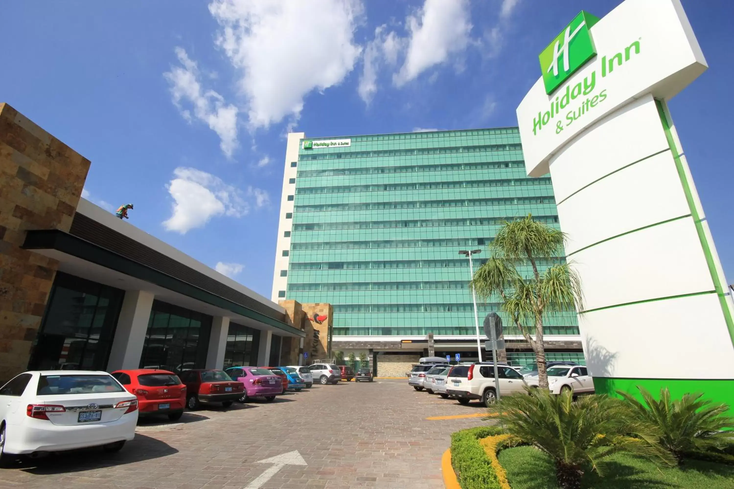 Property Building in Holiday Inn & Suites Plaza Mayor, an IHG Hotel