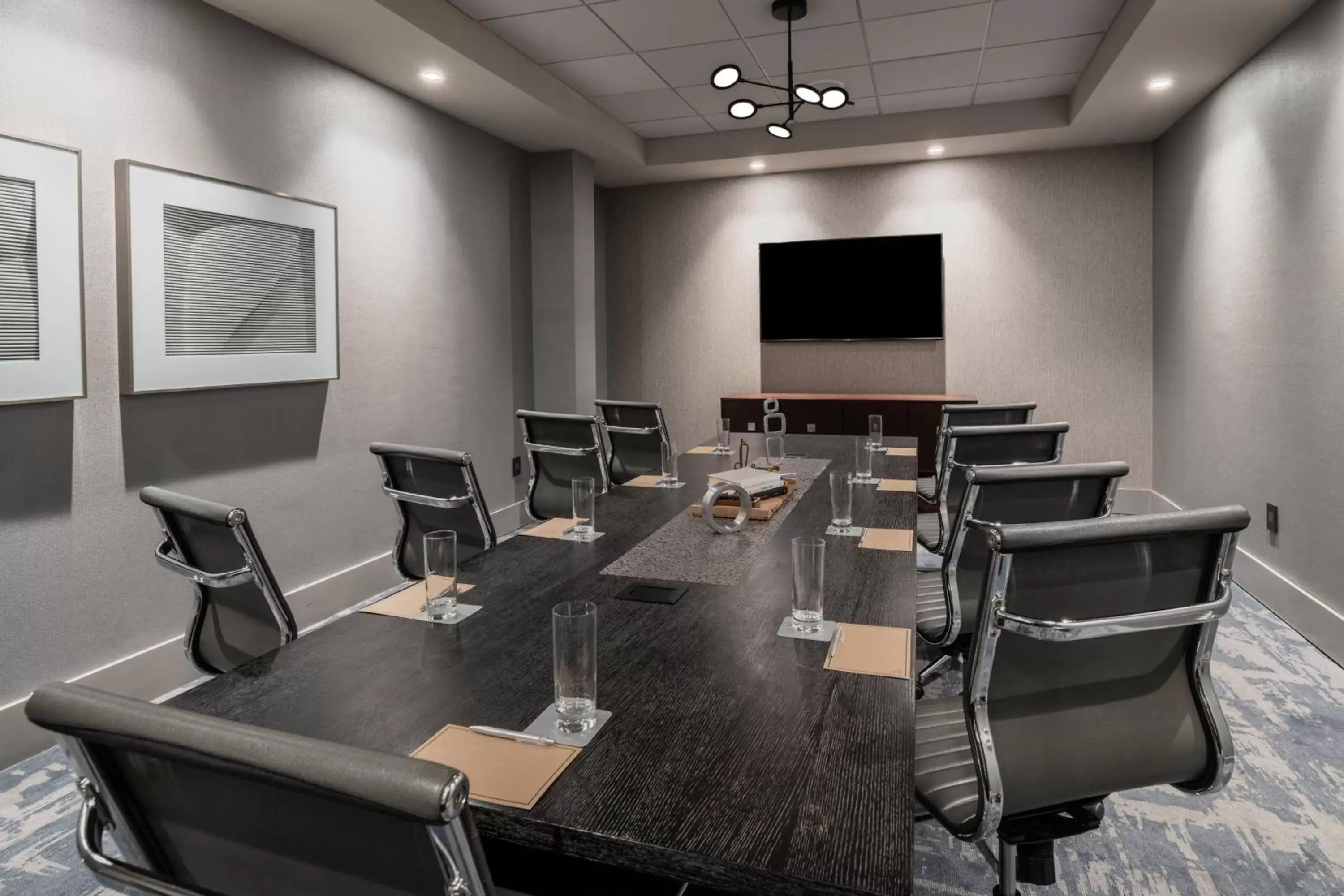 Meeting/conference room in Renaissance Boston Patriot Place Hotel