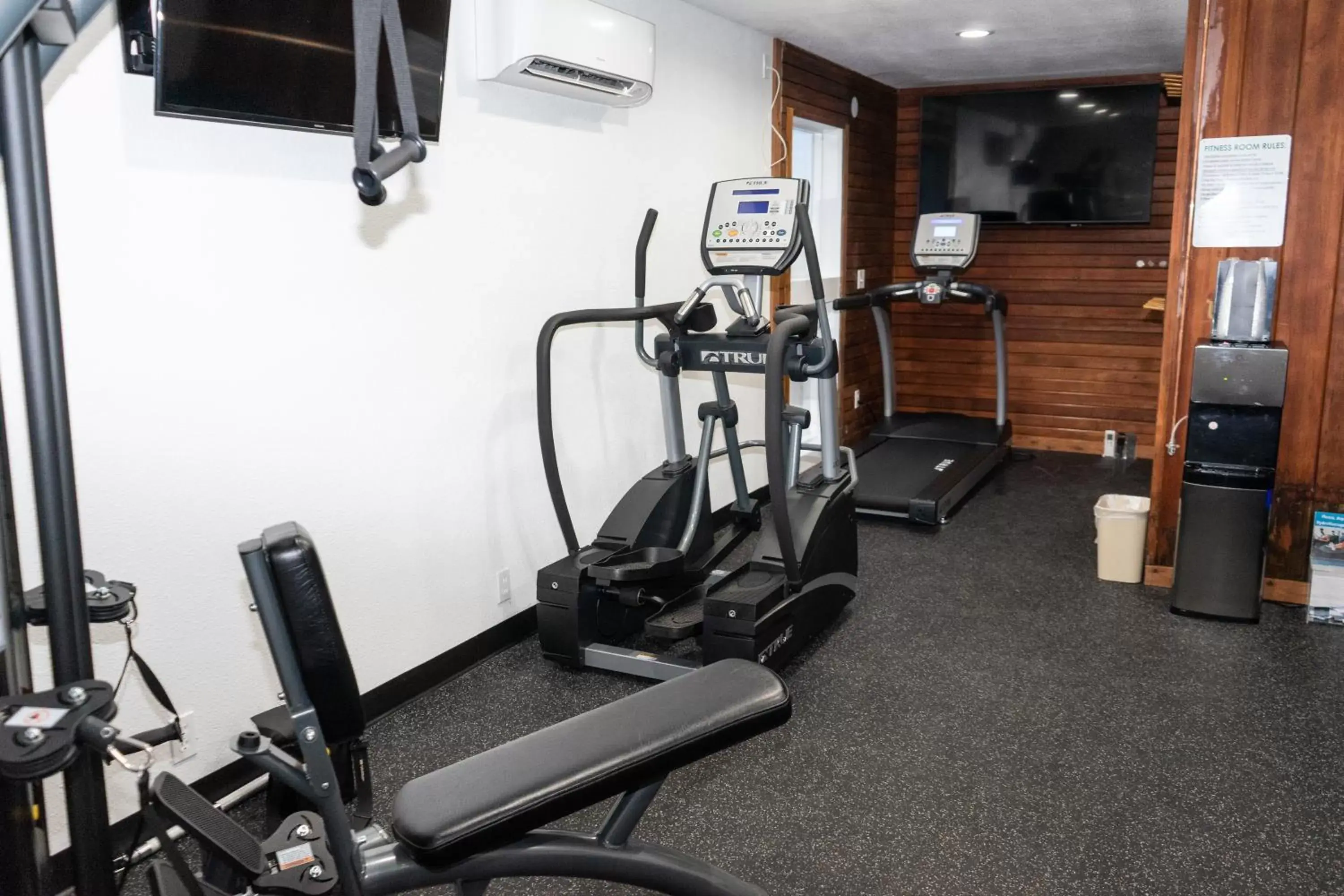 Fitness centre/facilities, Fitness Center/Facilities in BaySide Inn & Suites Eureka