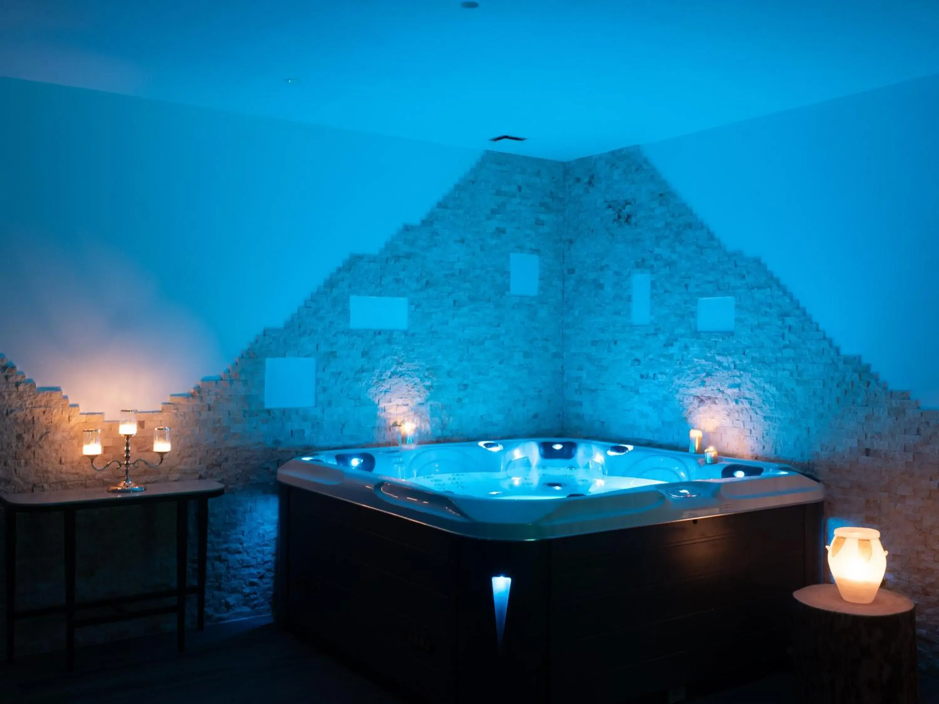 Hot Tub in Grand Hotel Impero Spa & Resort
