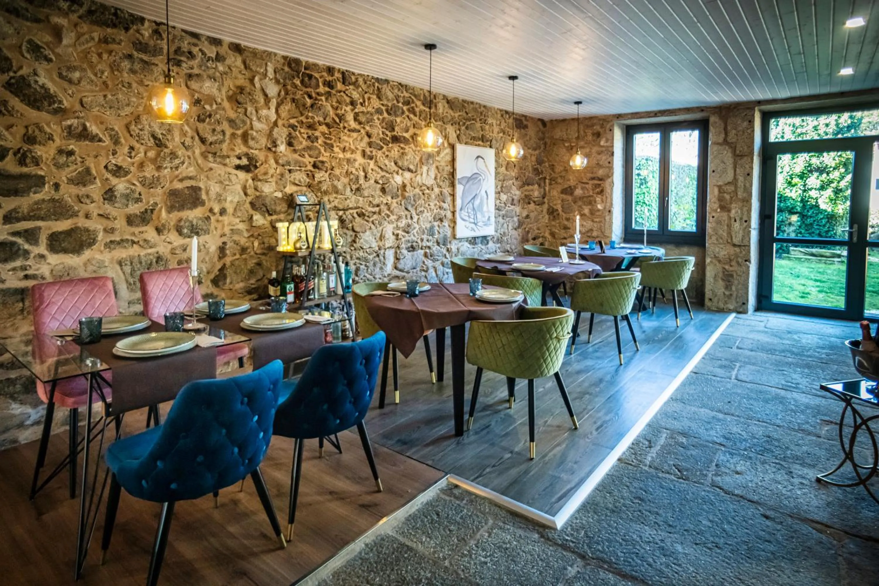 Restaurant/places to eat in Ecocasa Lema II