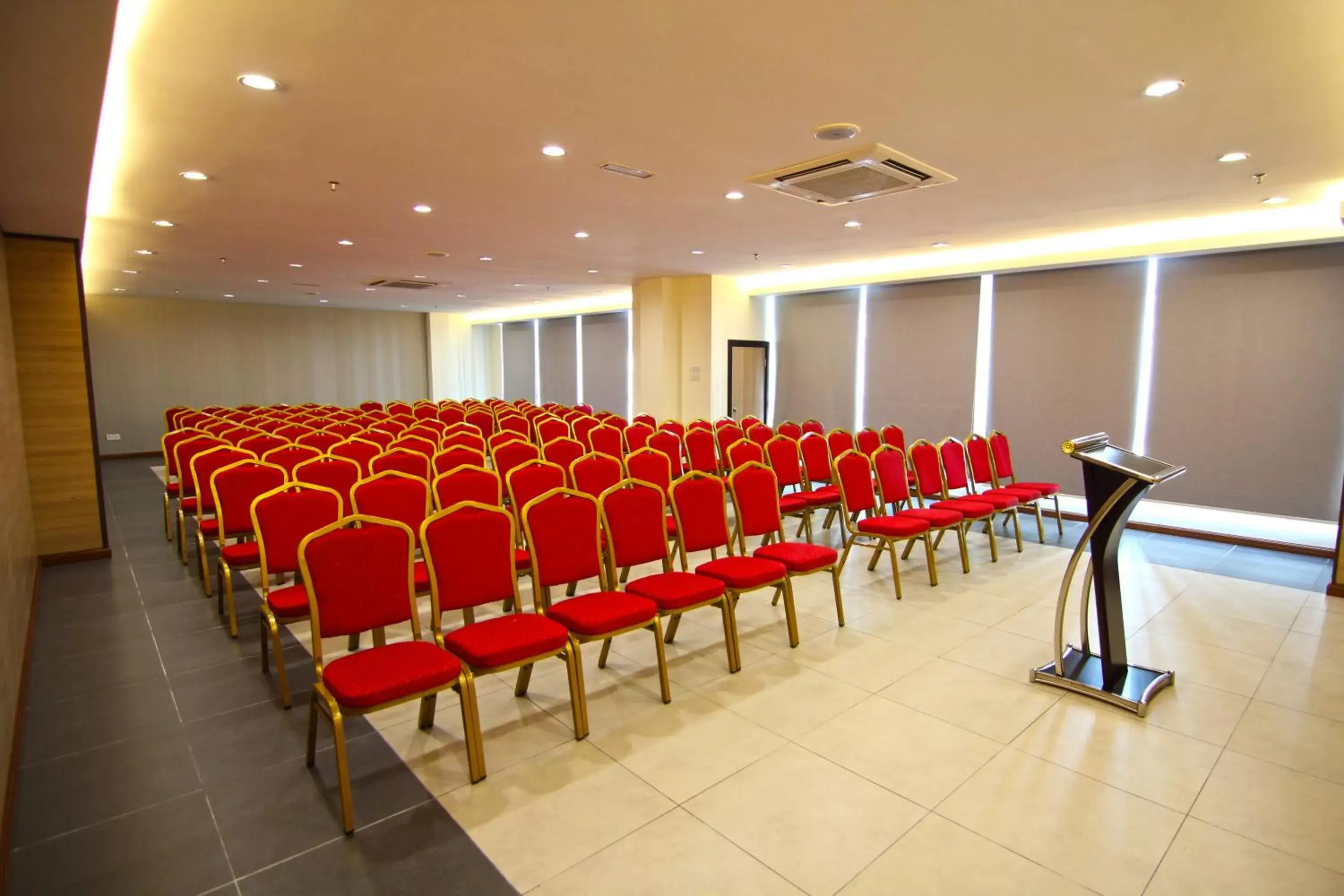 Banquet/Function facilities in Putatan Platinum Hotel