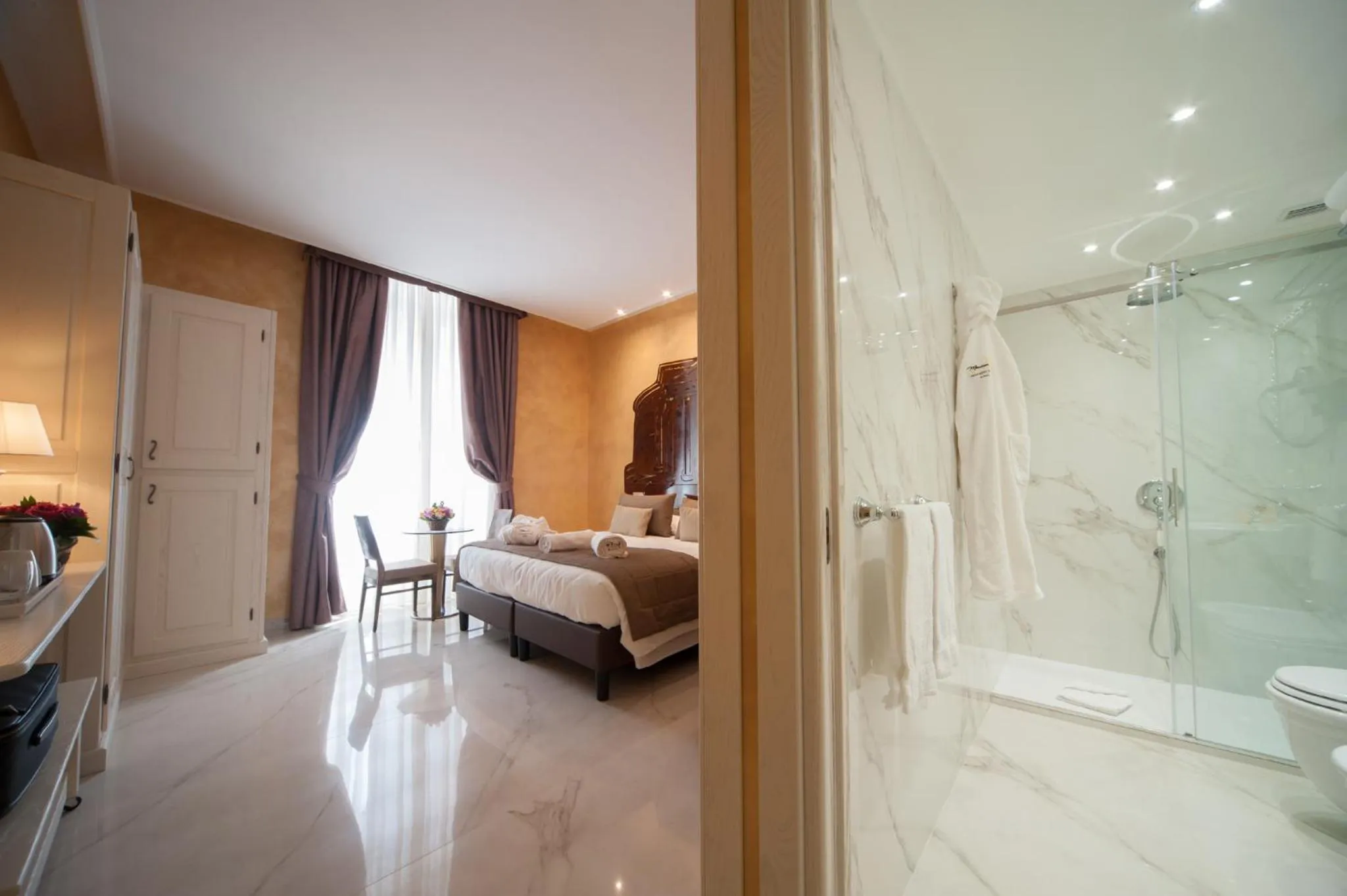 Bedroom, Bed in Maison Tritone