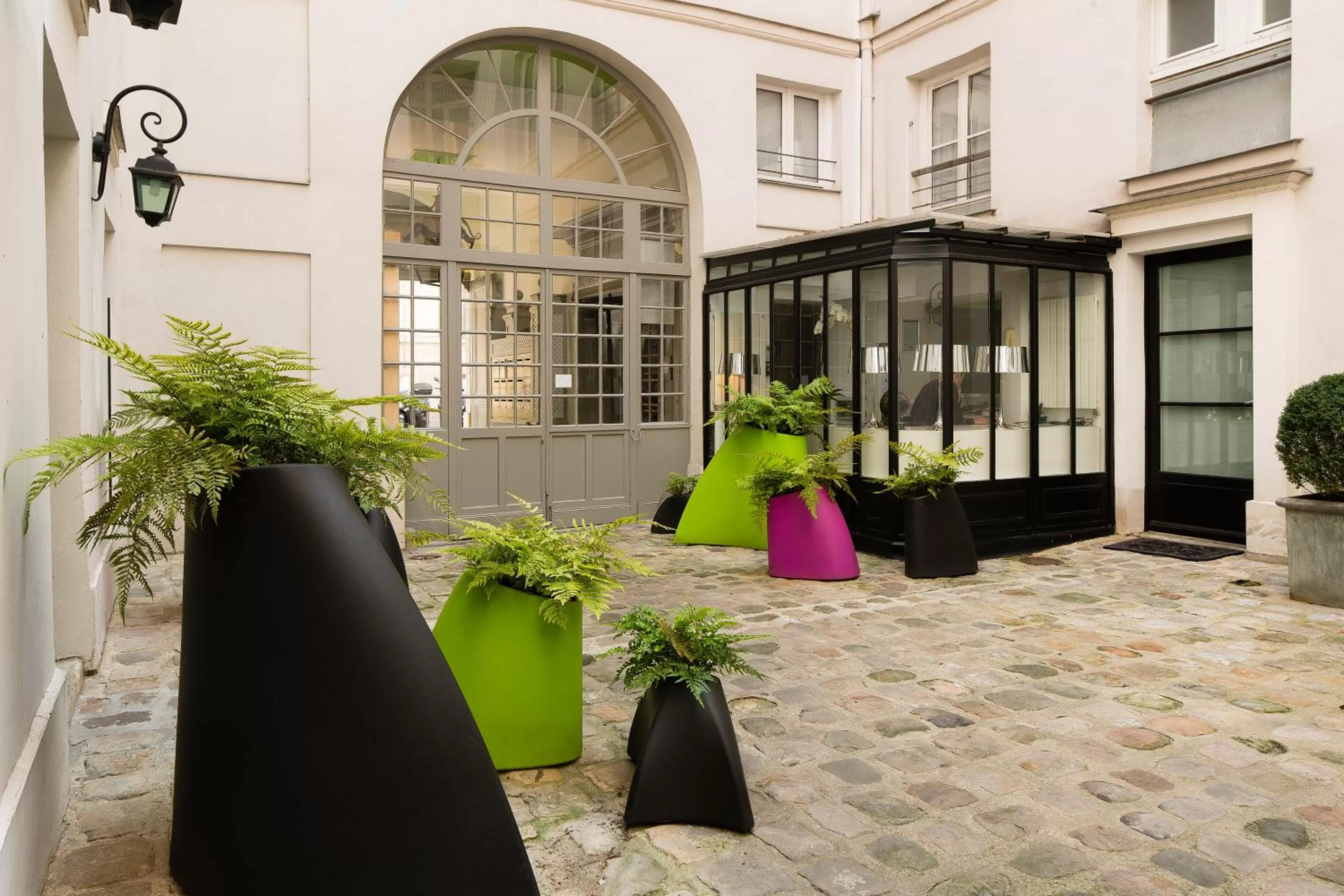 View (from property/room) in Hotel Design Sorbonne