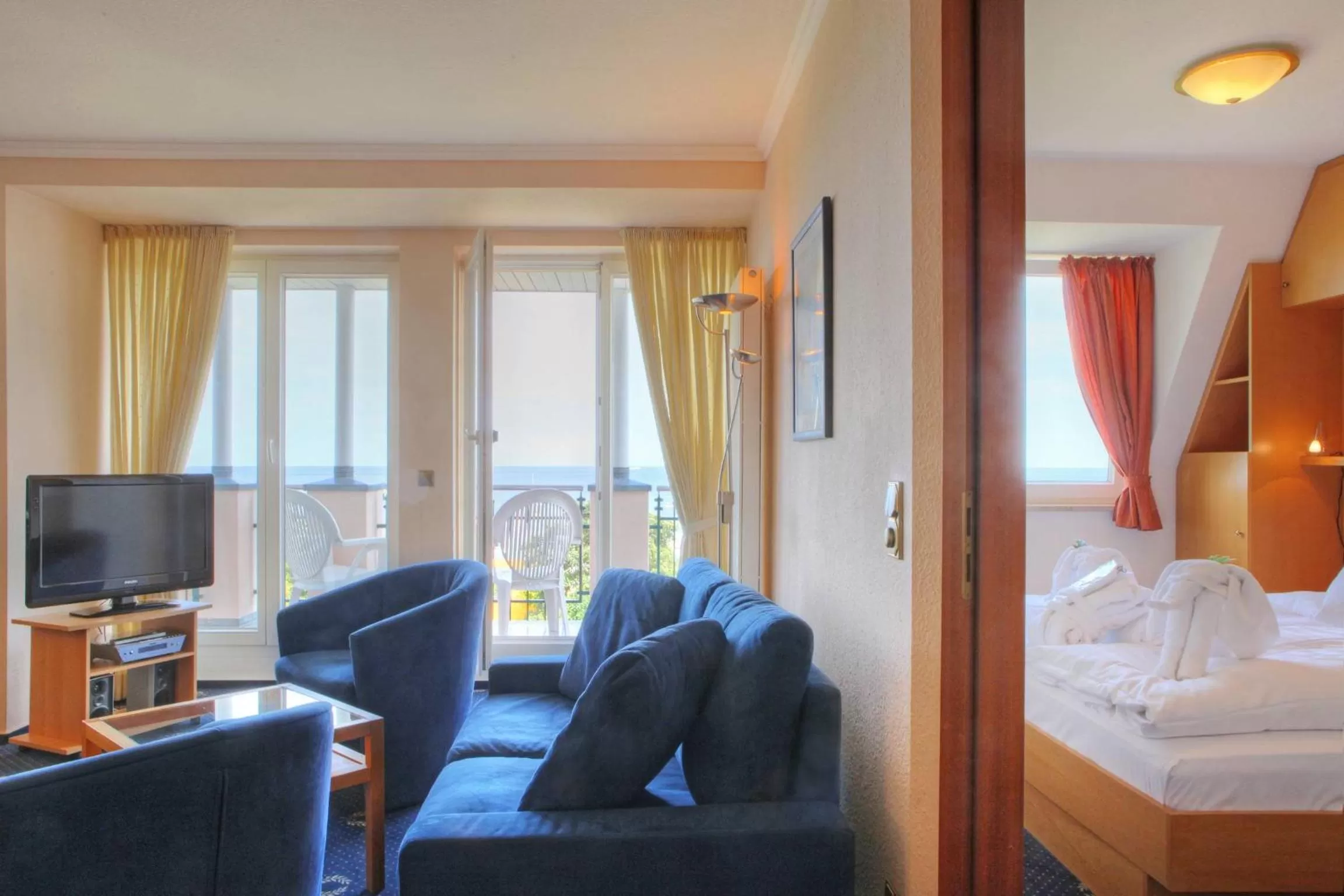 Photo of the whole room, Bed in SEETELHOTEL Ostseeresidenz Ahlbeck