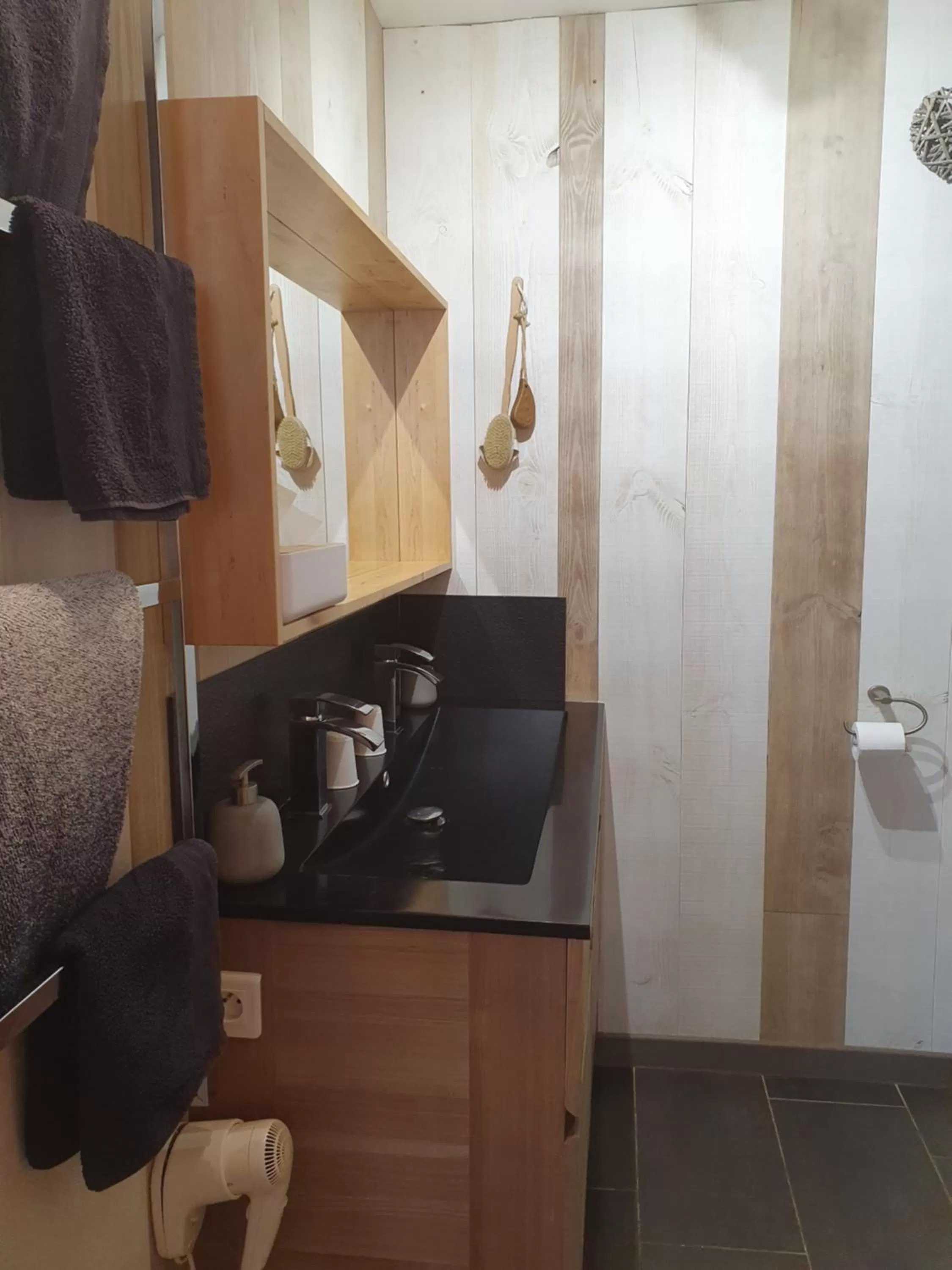 TV/Entertainment Center in Le Patio de Luchon